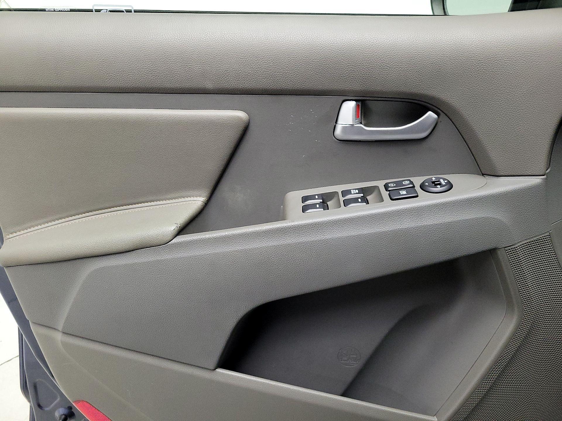 Thumbnail: 2016 Kia Sportage - 12