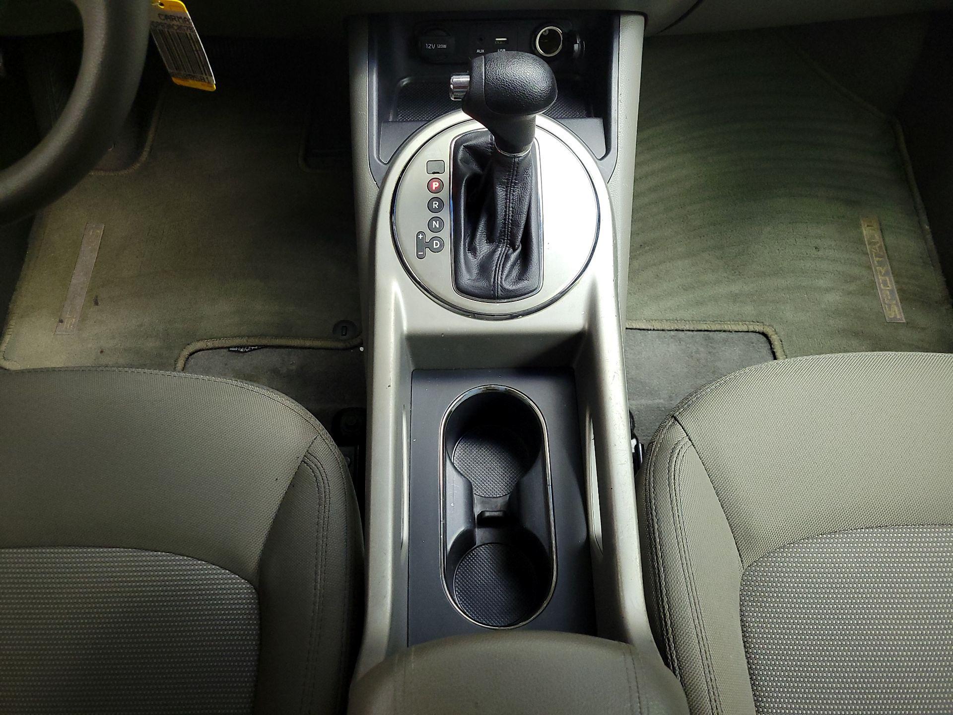 Thumbnail: 2016 Kia Sportage - 16