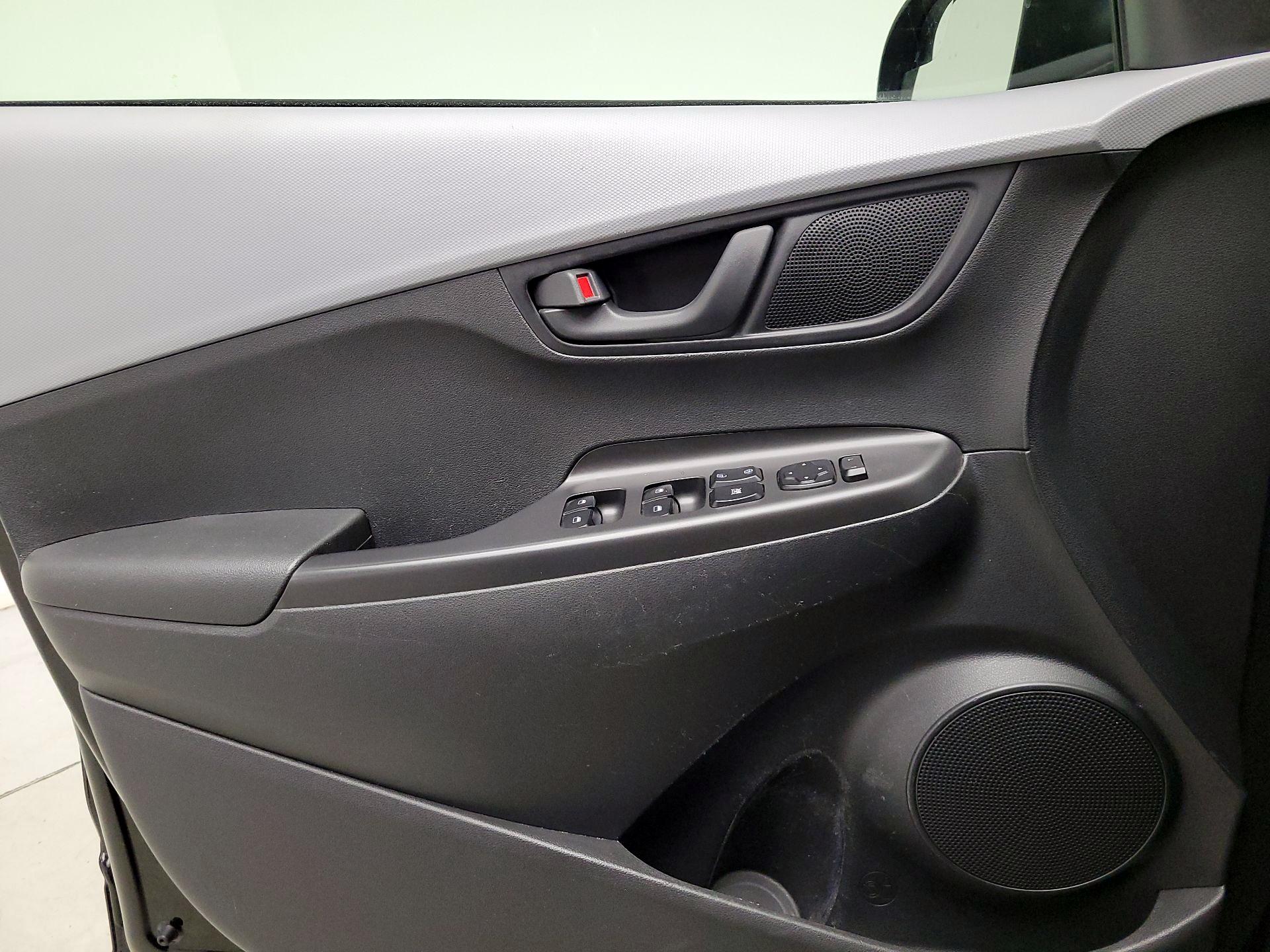 Thumbnail: 2018 Hyundai Kona - 12