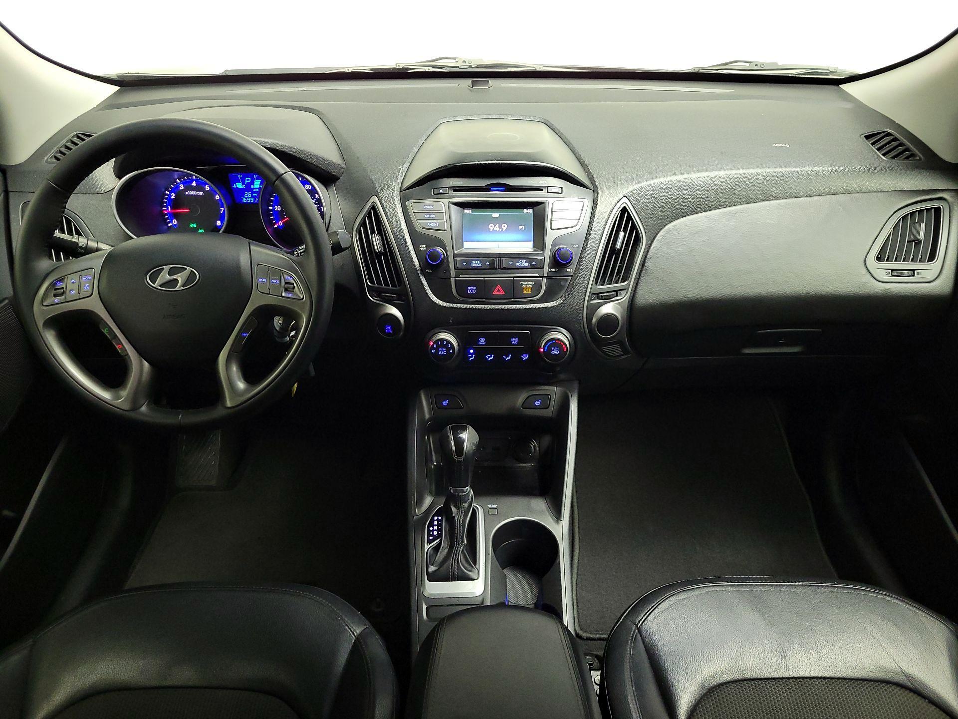 Thumbnail: 2015 Hyundai Tucson - 9