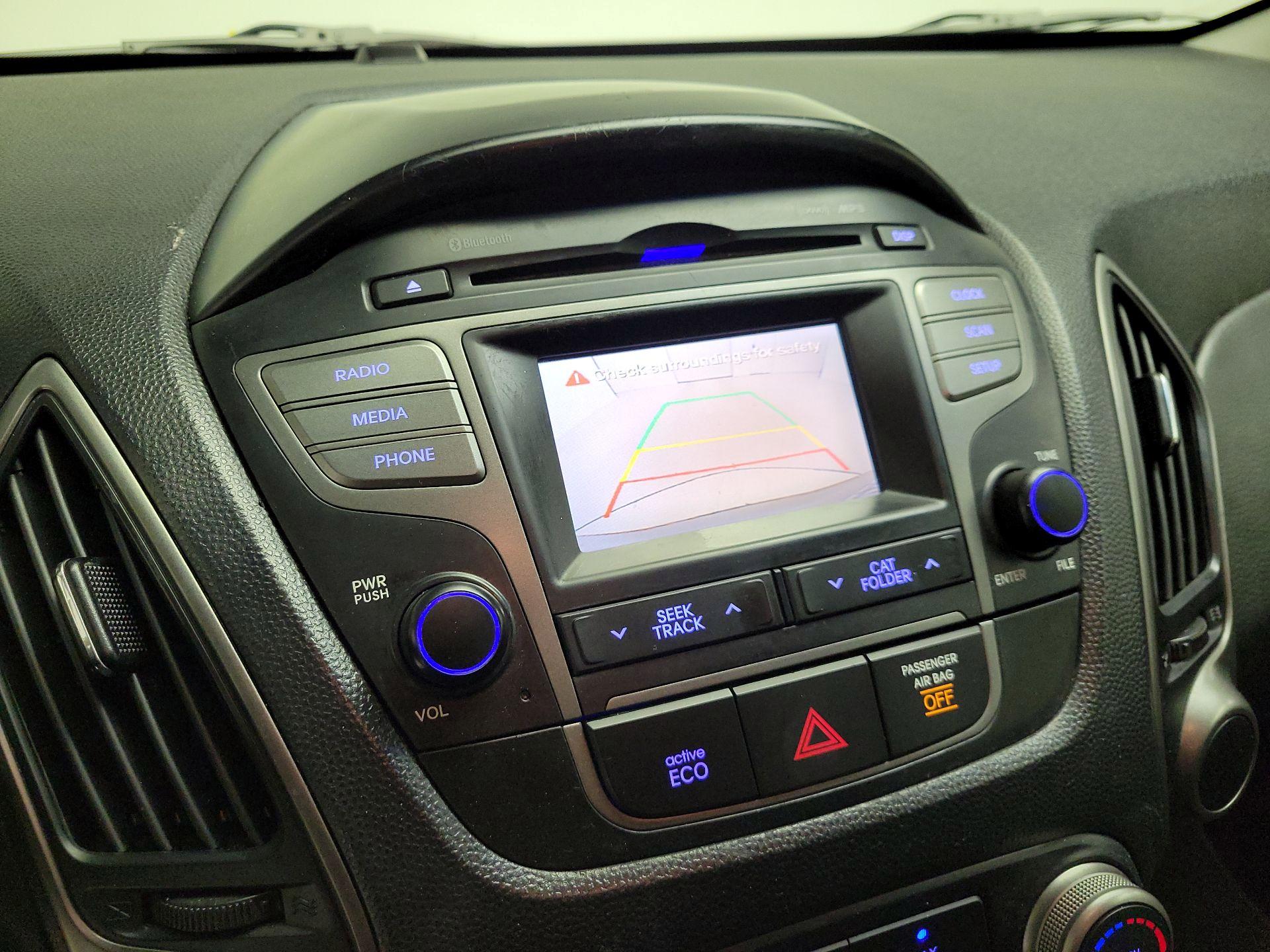 Thumbnail: 2015 Hyundai Tucson - 14