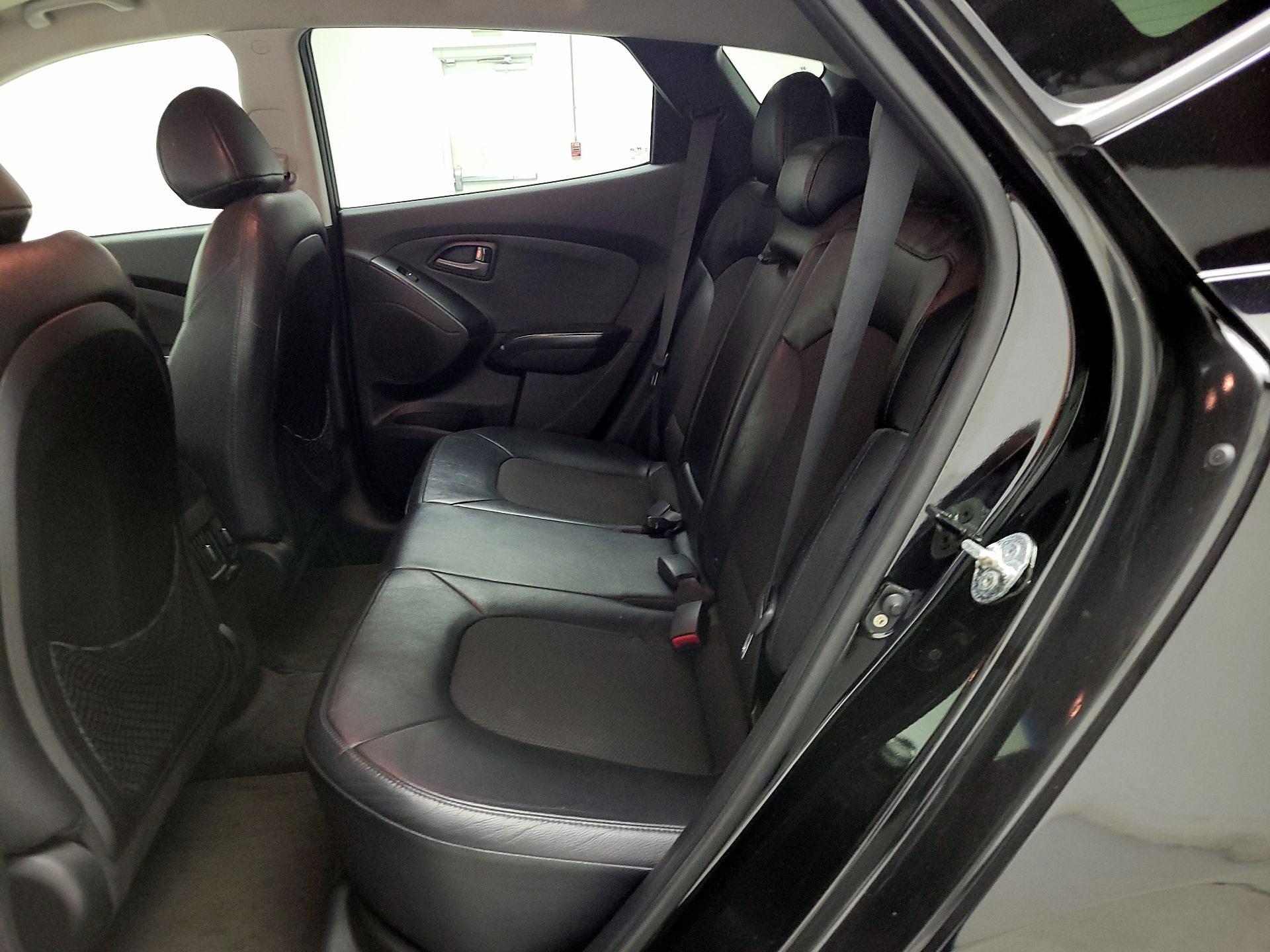 Thumbnail: 2015 Hyundai Tucson - 19