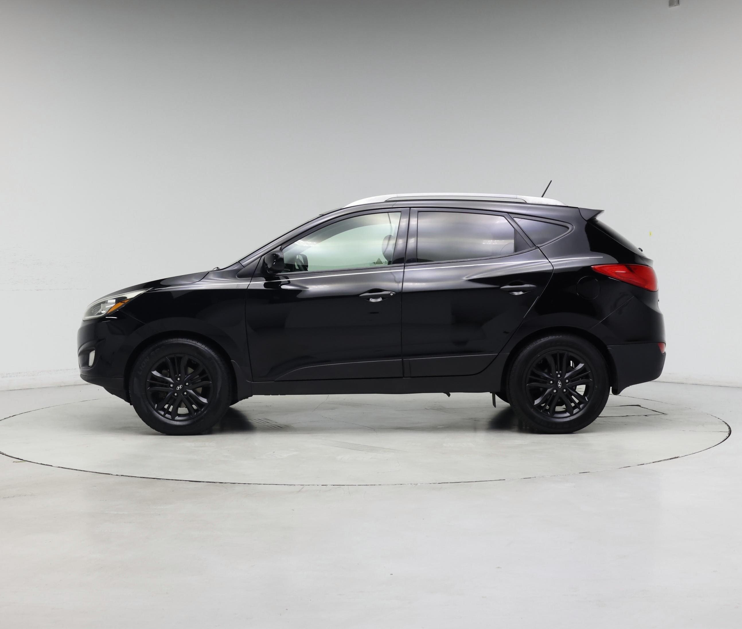 Thumbnail: 2015 Hyundai Tucson - 3
