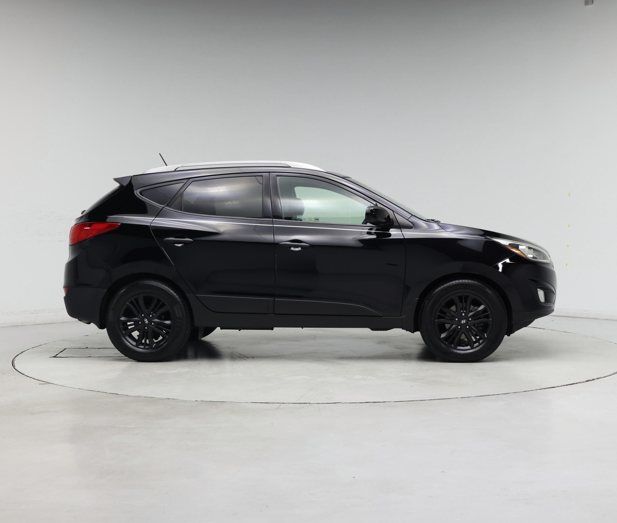 Thumbnail: 2015 Hyundai Tucson - 7