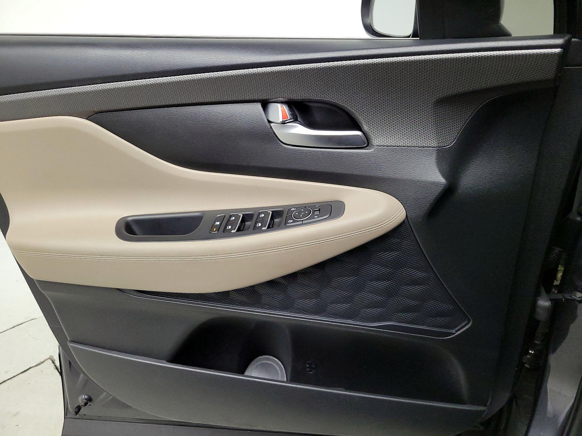 Thumbnail: 2020 Hyundai Santa Fe - 12