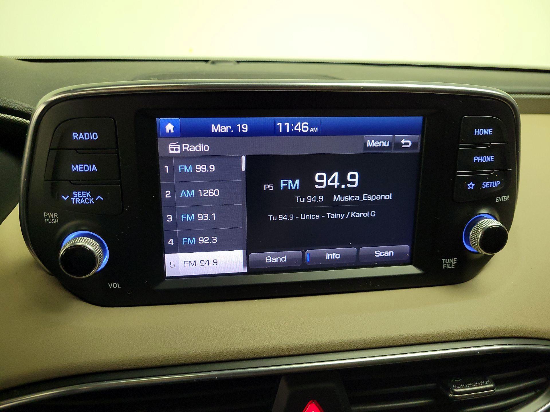 Thumbnail: 2020 Hyundai Santa Fe - 17