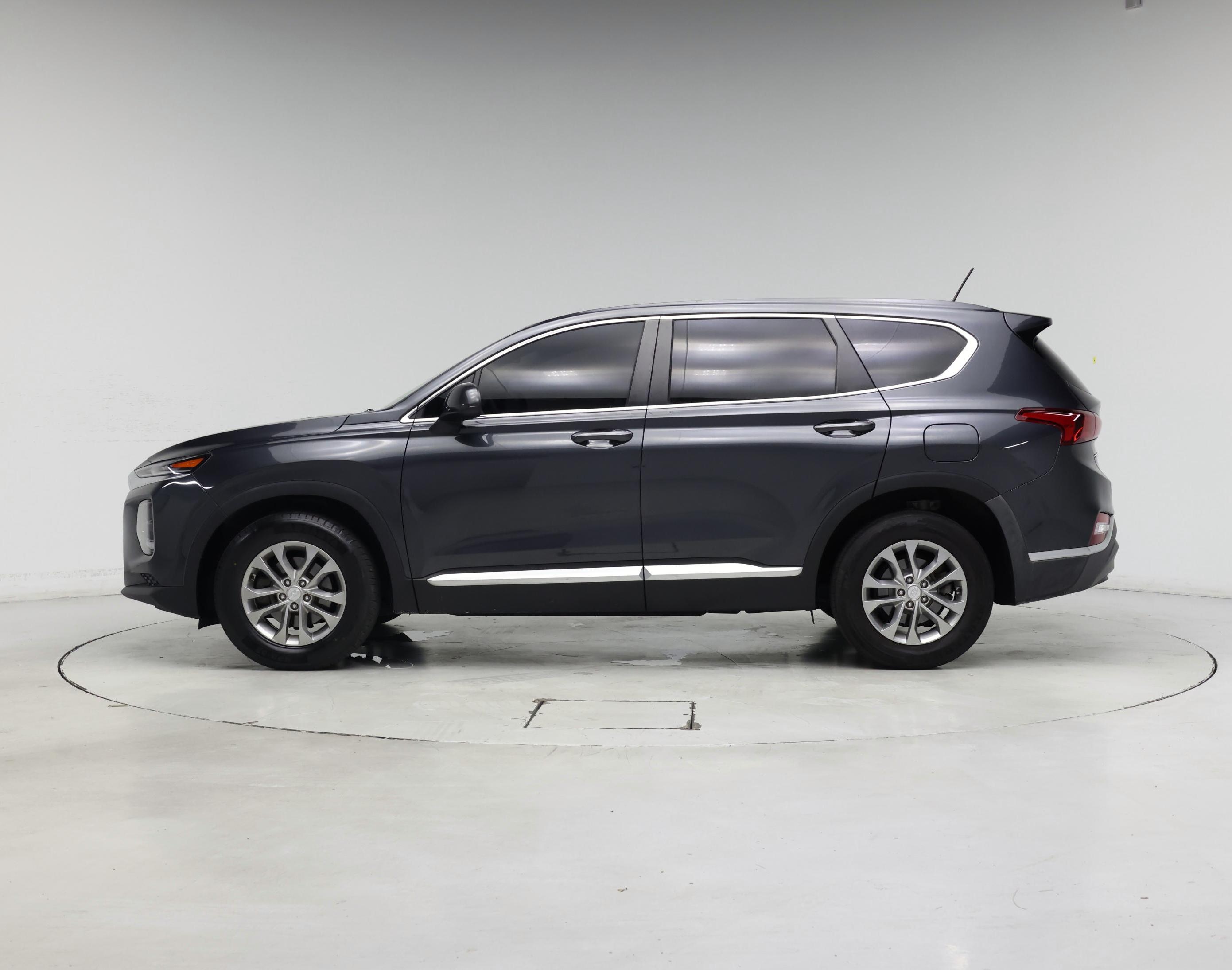 Thumbnail: 2020 Hyundai Santa Fe - 3