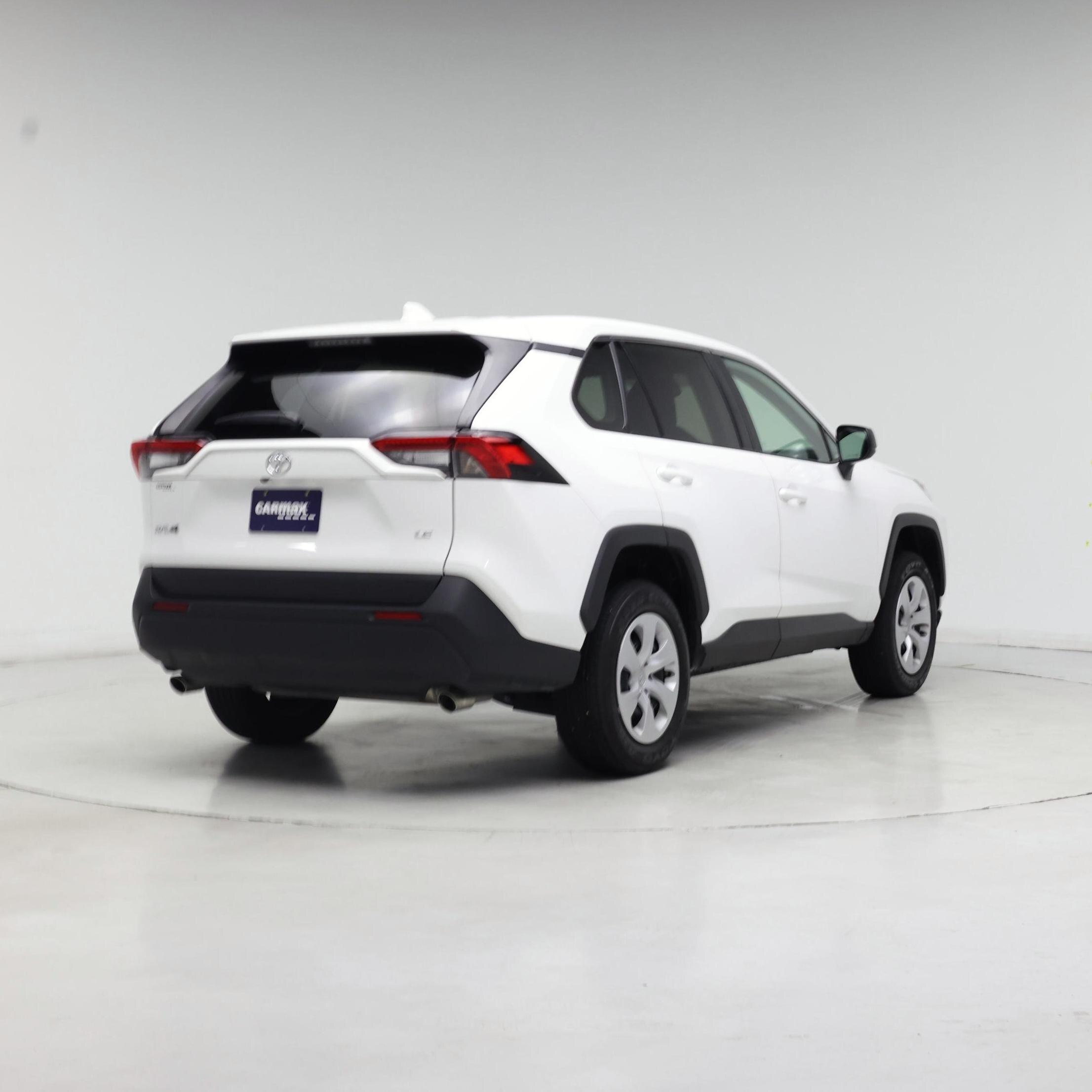 Thumbnail: 2024 Toyota RAV4 - 8