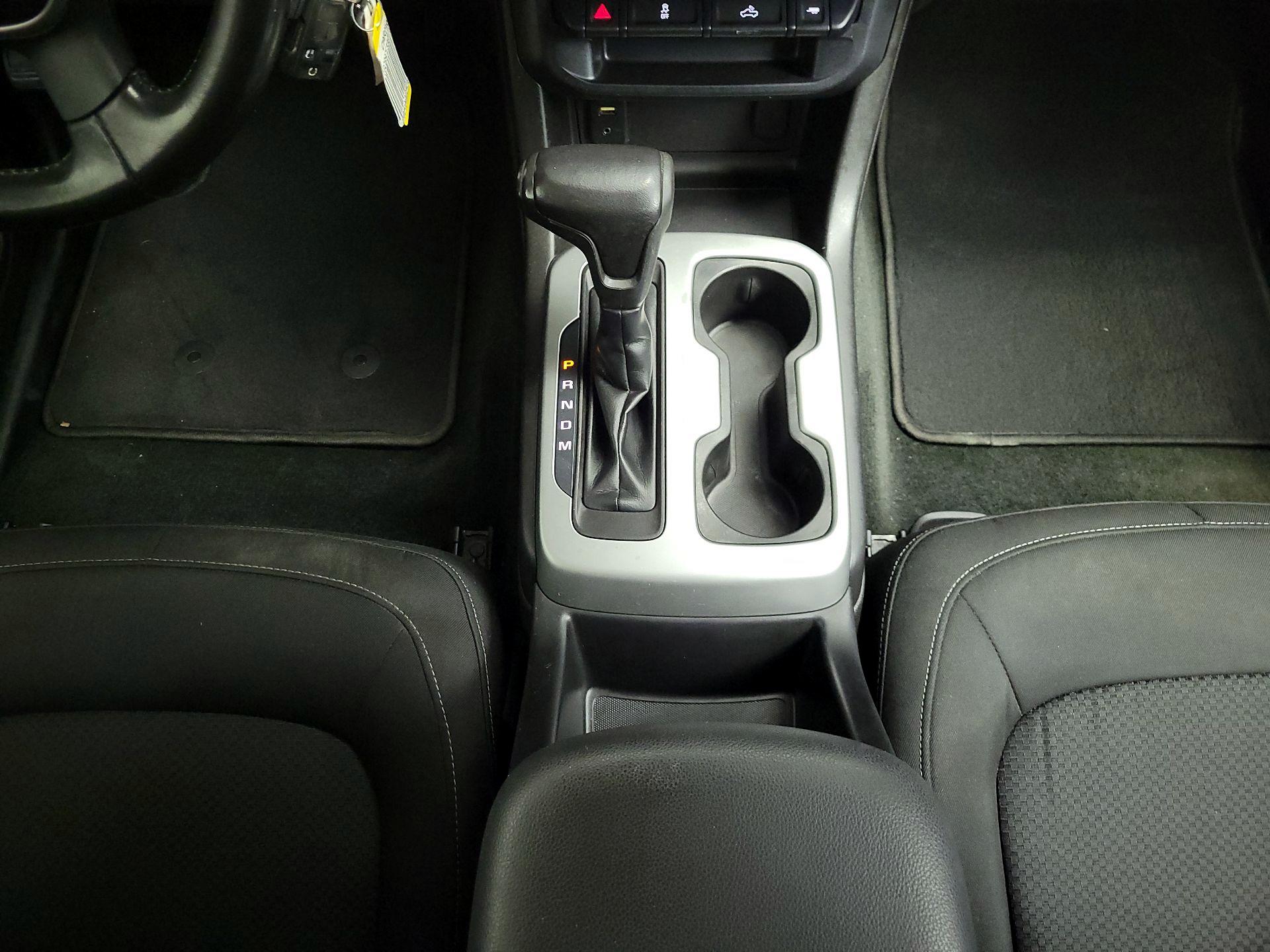 Thumbnail: 2016 Chevrolet Colorado - 17