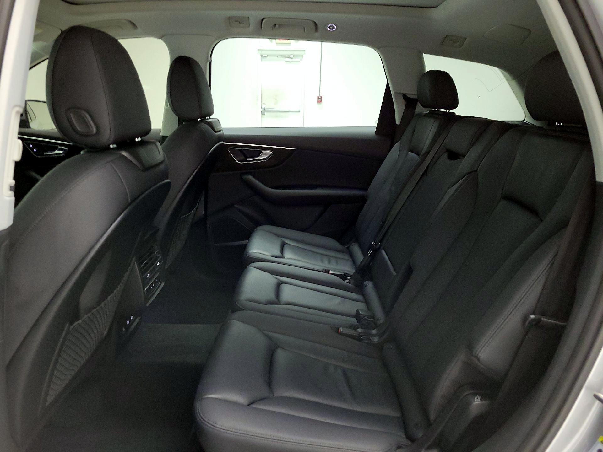 Thumbnail: 2022 Audi Q7 - 18