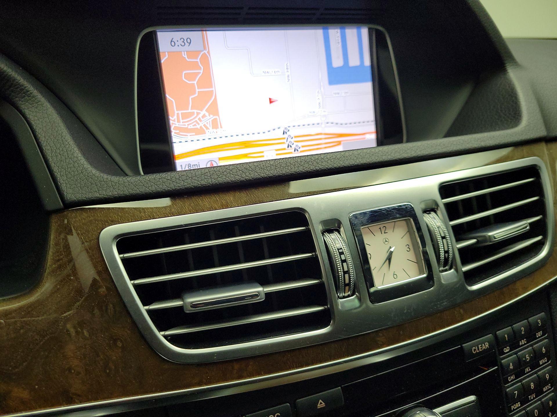 Thumbnail: 2015 Mercedes-Benz E-Class - 14