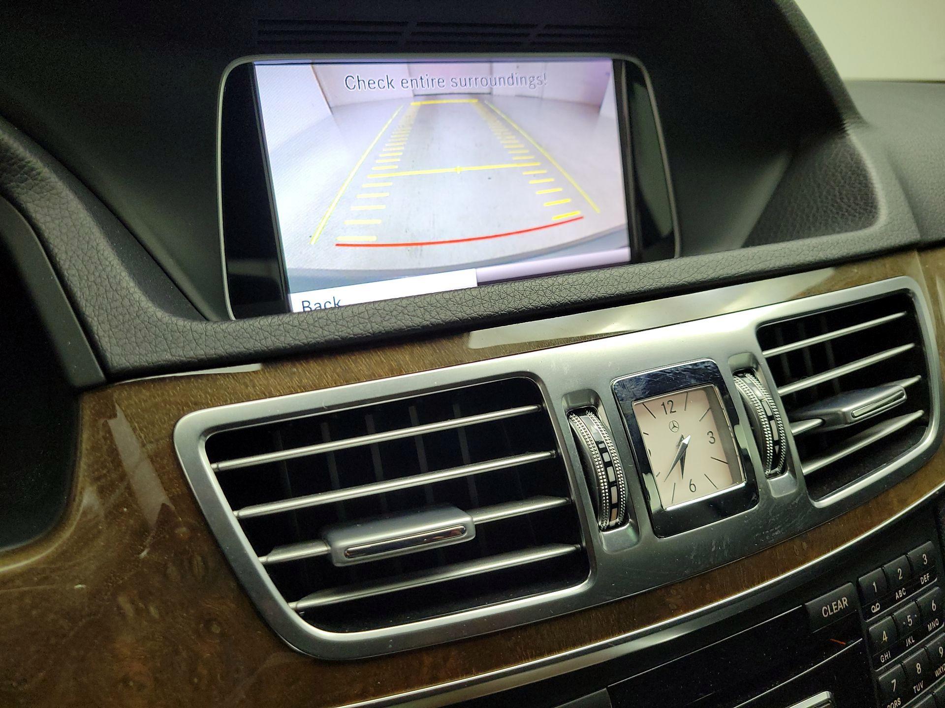 Thumbnail: 2015 Mercedes-Benz E-Class - 15