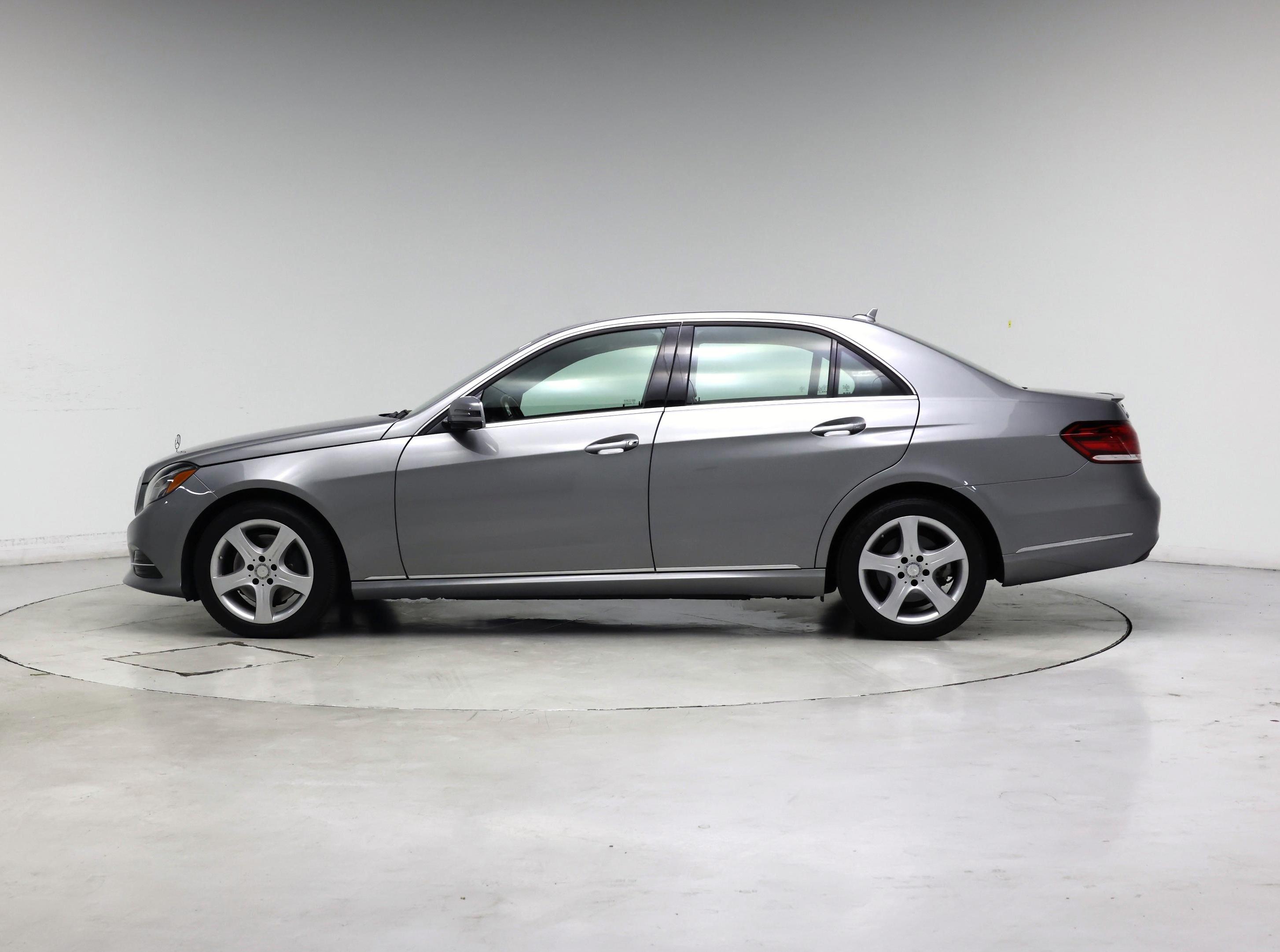 Thumbnail: 2015 Mercedes-Benz E-Class - 3