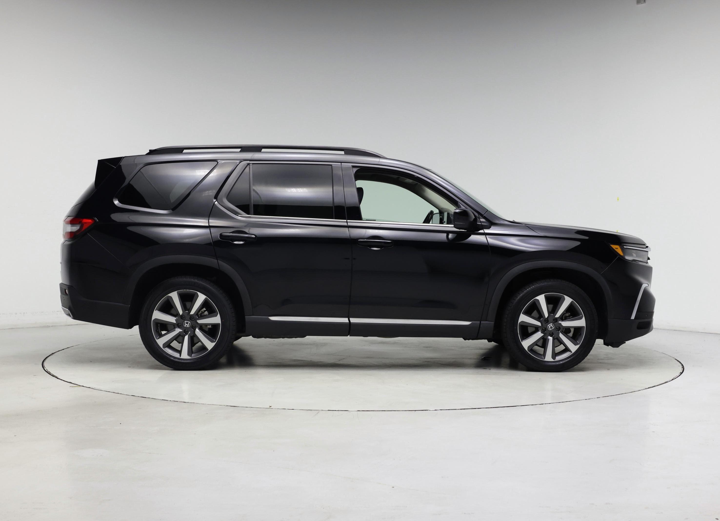 Thumbnail: 2023 Honda Pilot - 7