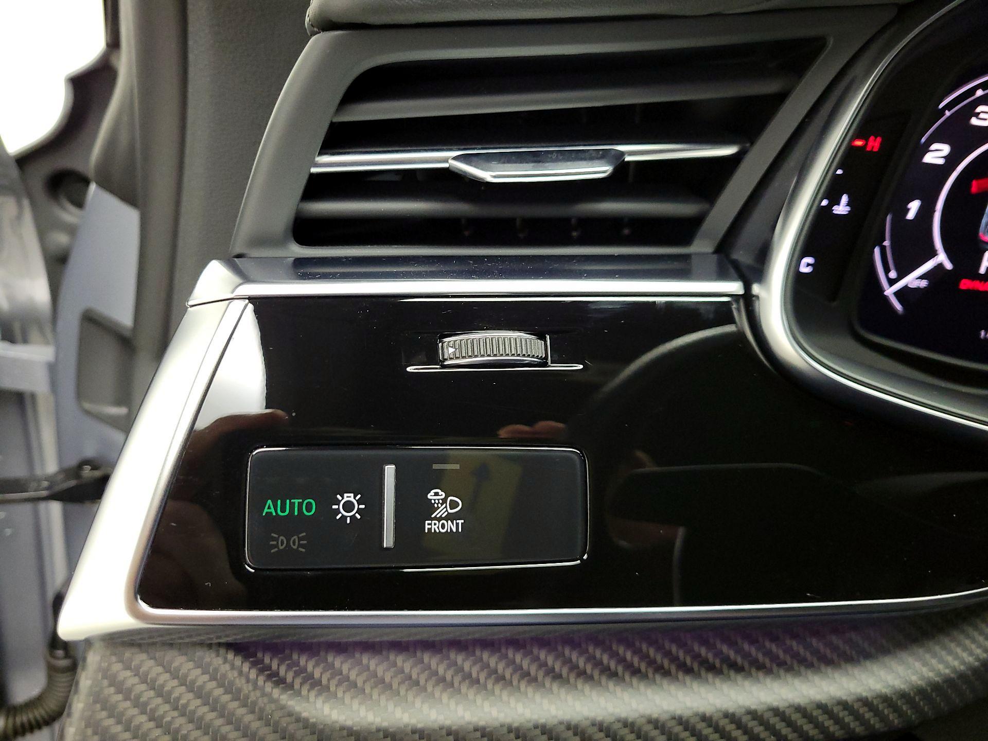 Thumbnail: 2022 Audi RS Q8 - 13