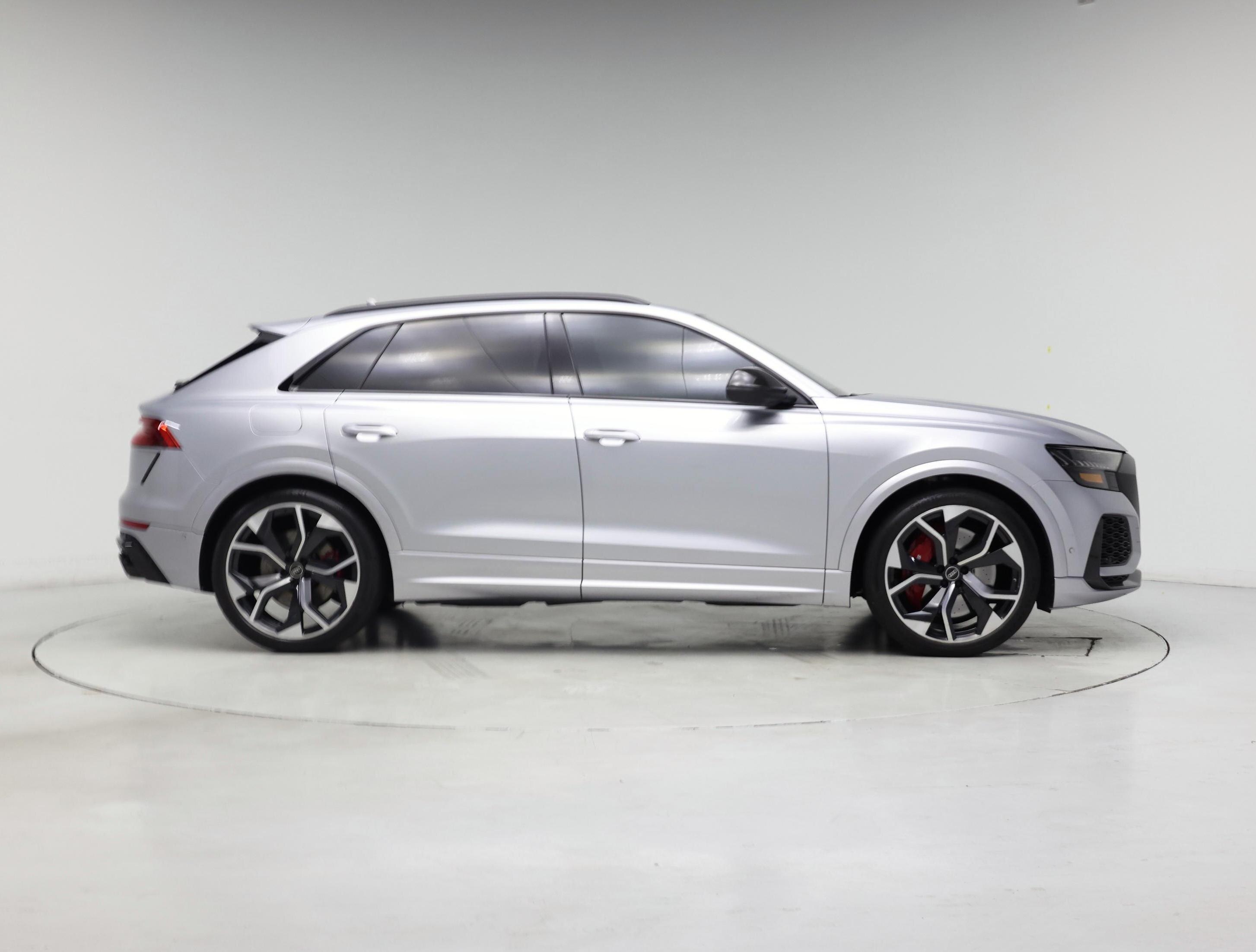 Thumbnail: 2022 Audi RS Q8 - 7