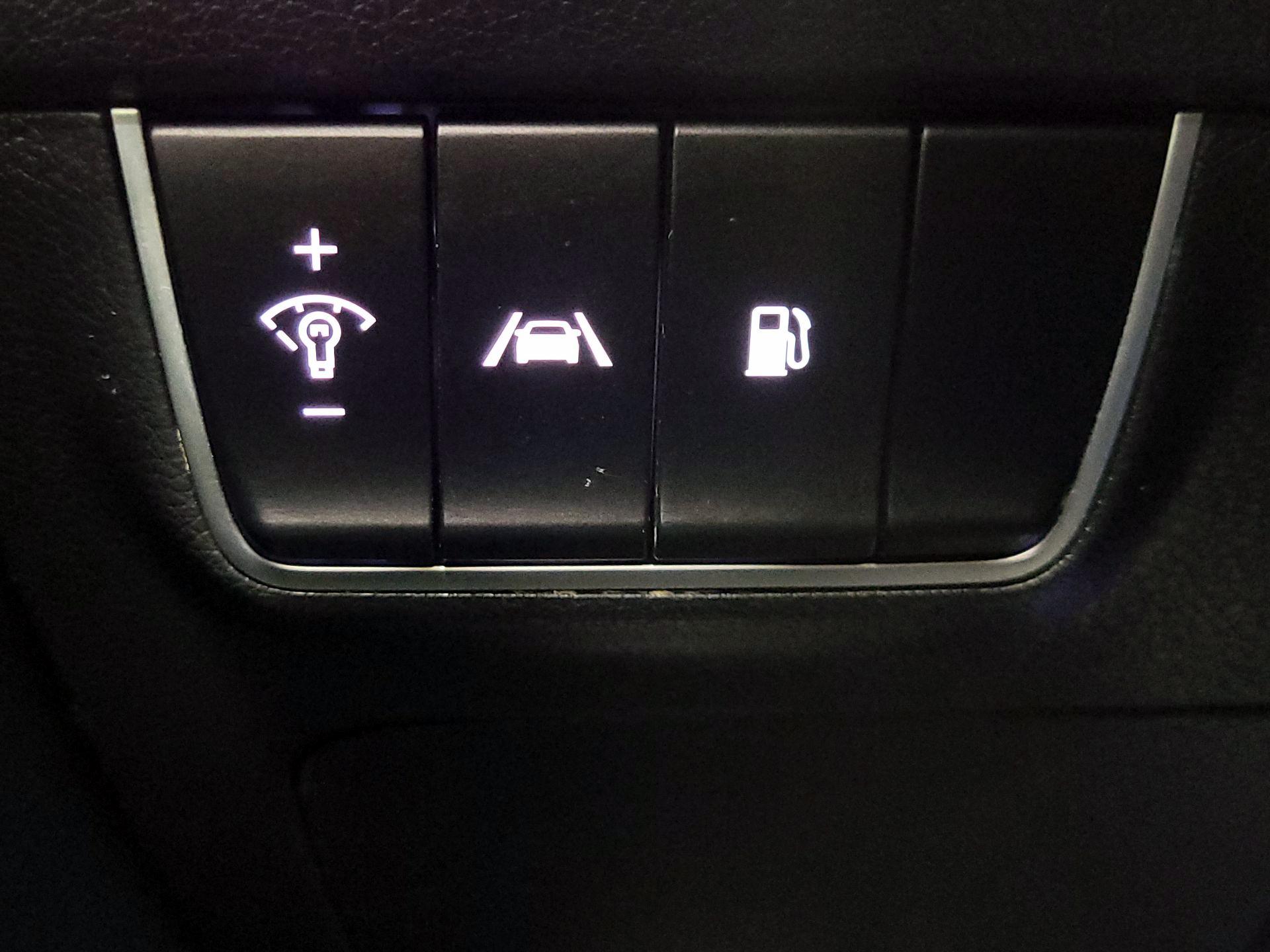 Thumbnail: 2022 Kia Stinger - 13