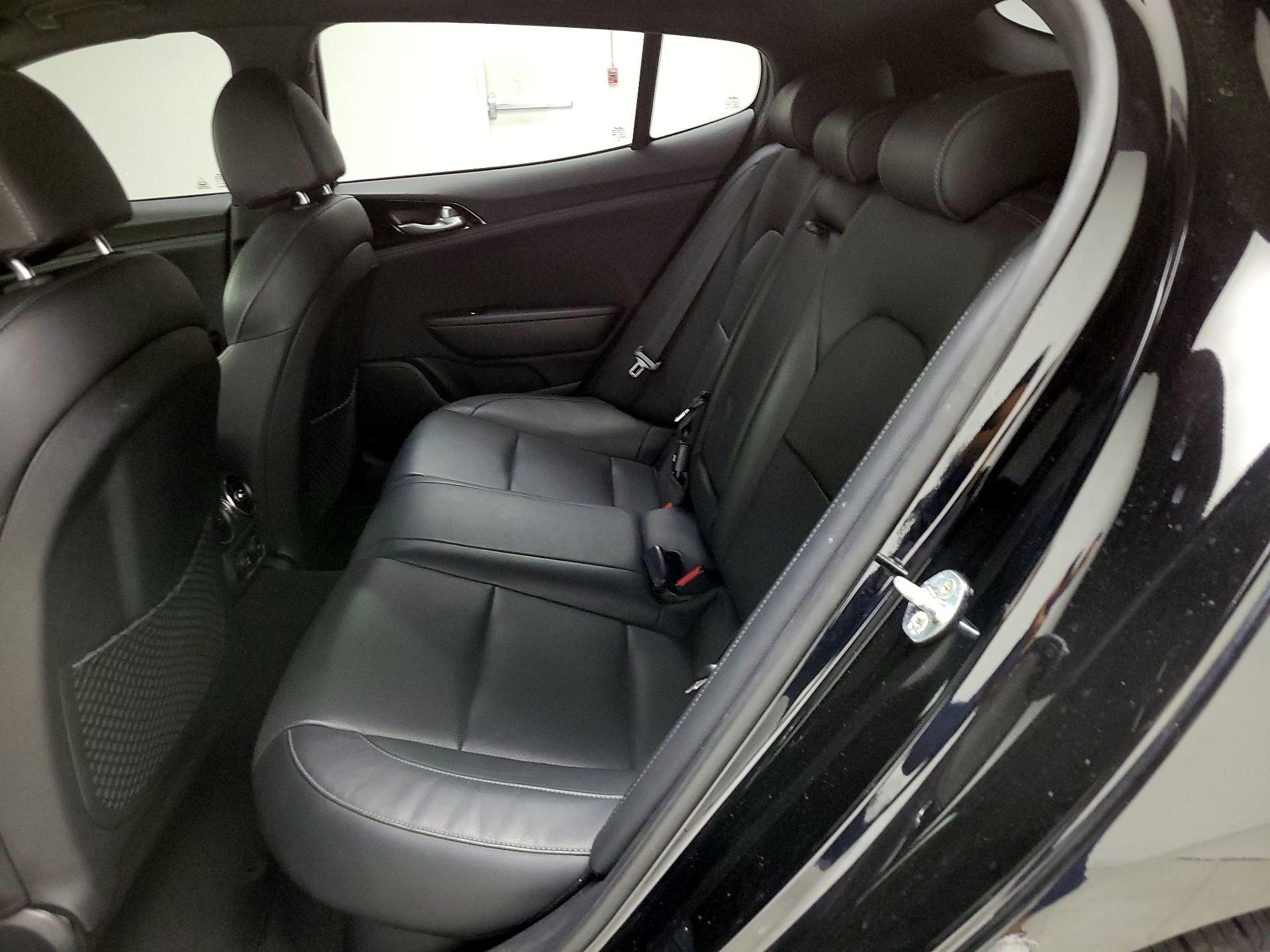 Thumbnail: 2022 Kia Stinger - 20