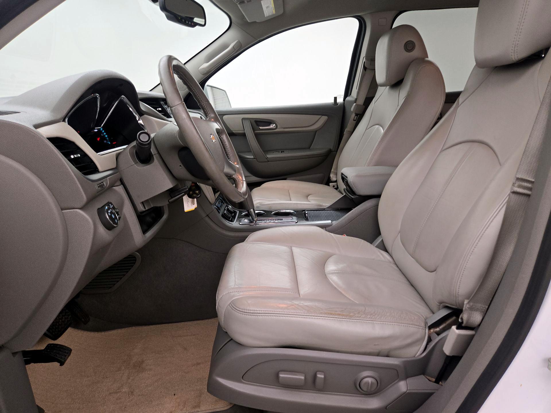 Thumbnail: 2016 Chevrolet Traverse - 11