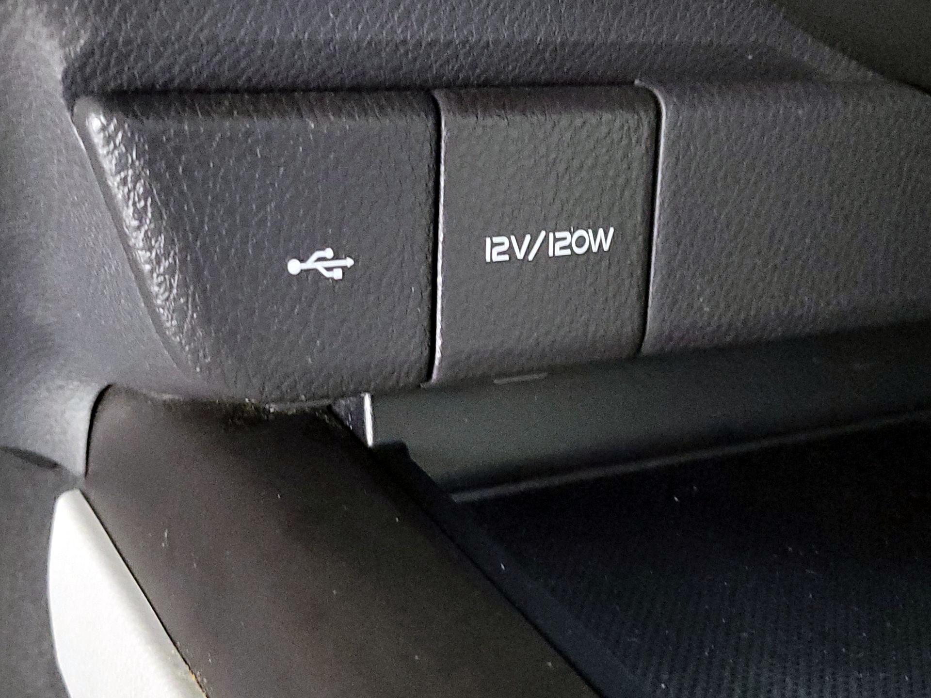 Thumbnail: 2022 Toyota Camry - 18