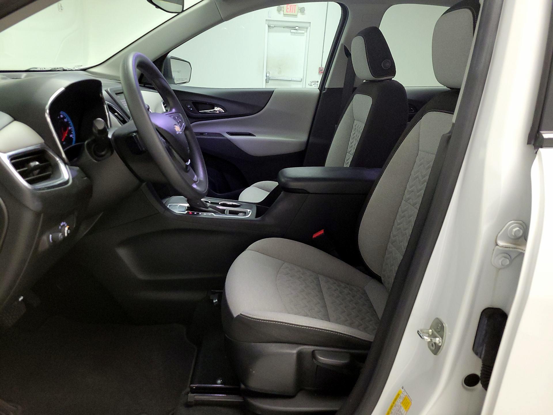 Thumbnail: 2022 Chevrolet Equinox - 11