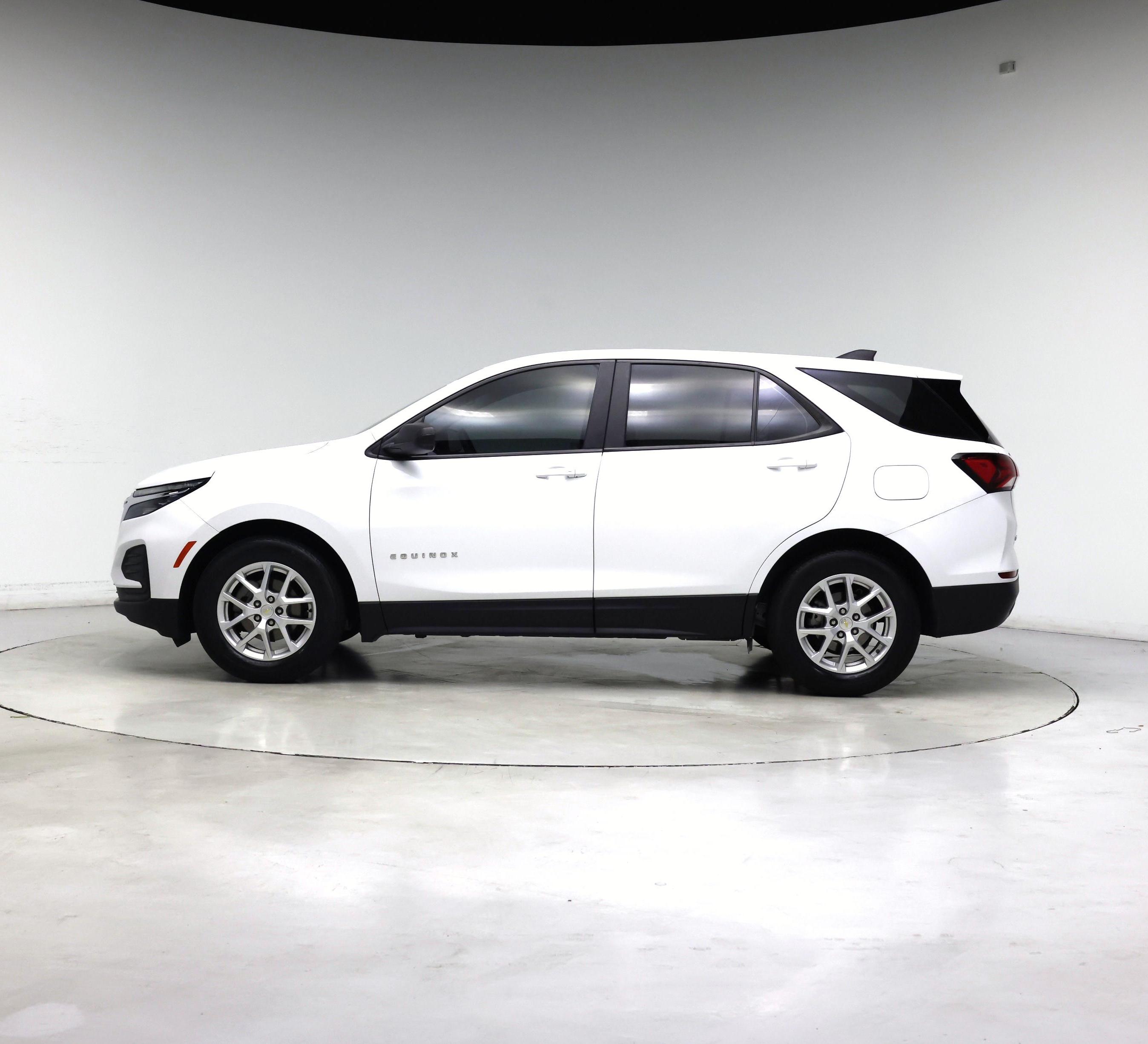 Thumbnail: 2022 Chevrolet Equinox - 3