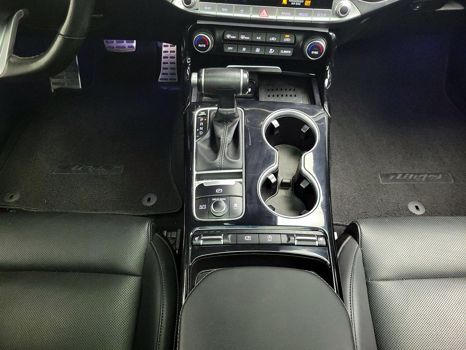 Thumbnail: 2022 Kia Stinger - 18