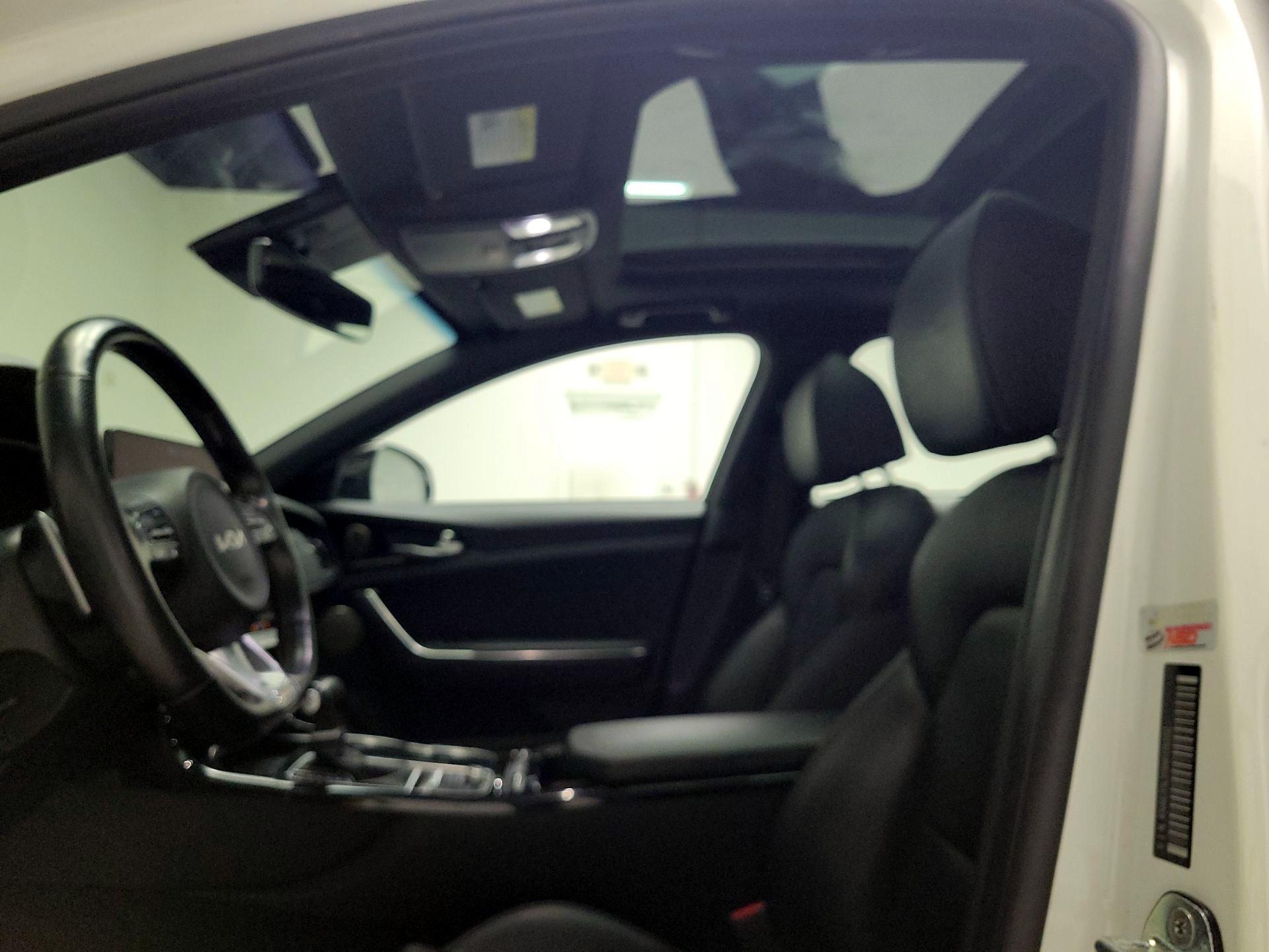 Thumbnail: 2022 Kia Stinger - 20