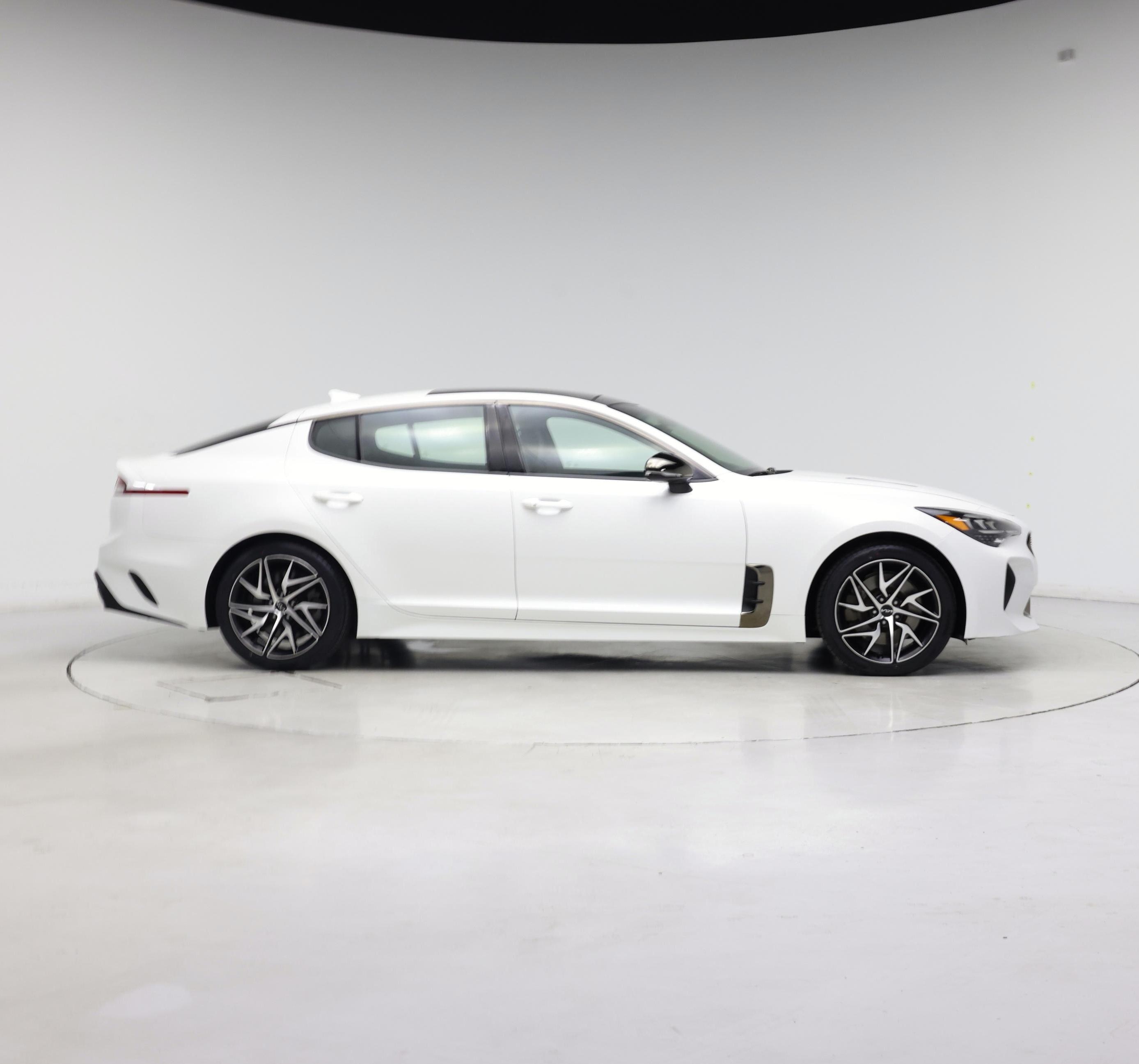 Thumbnail: 2022 Kia Stinger - 7
