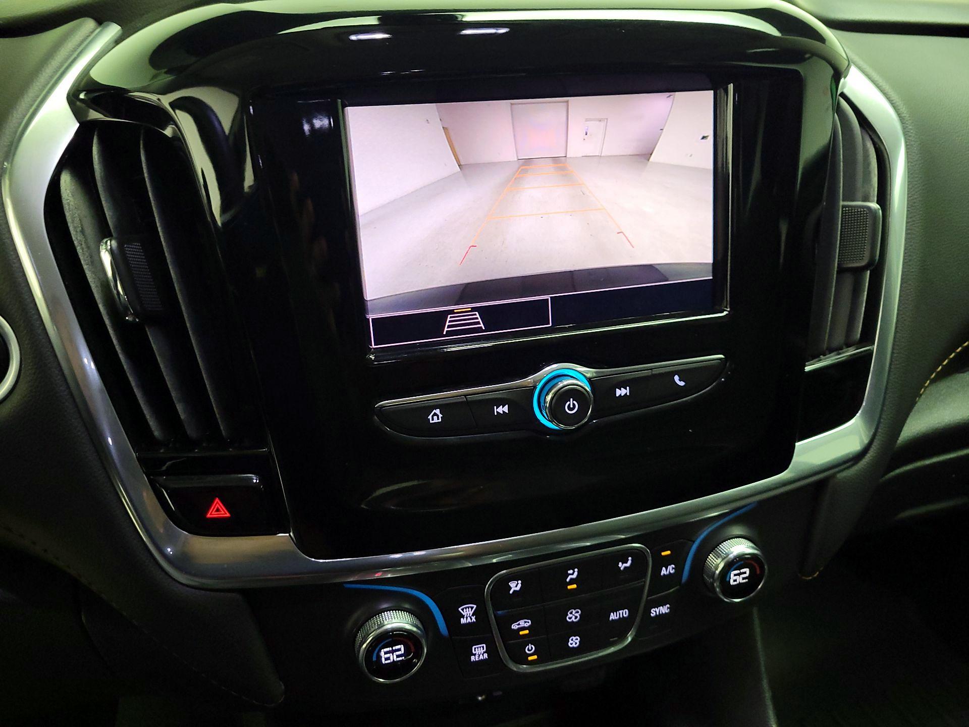 Thumbnail: 2020 Chevrolet Traverse - 14