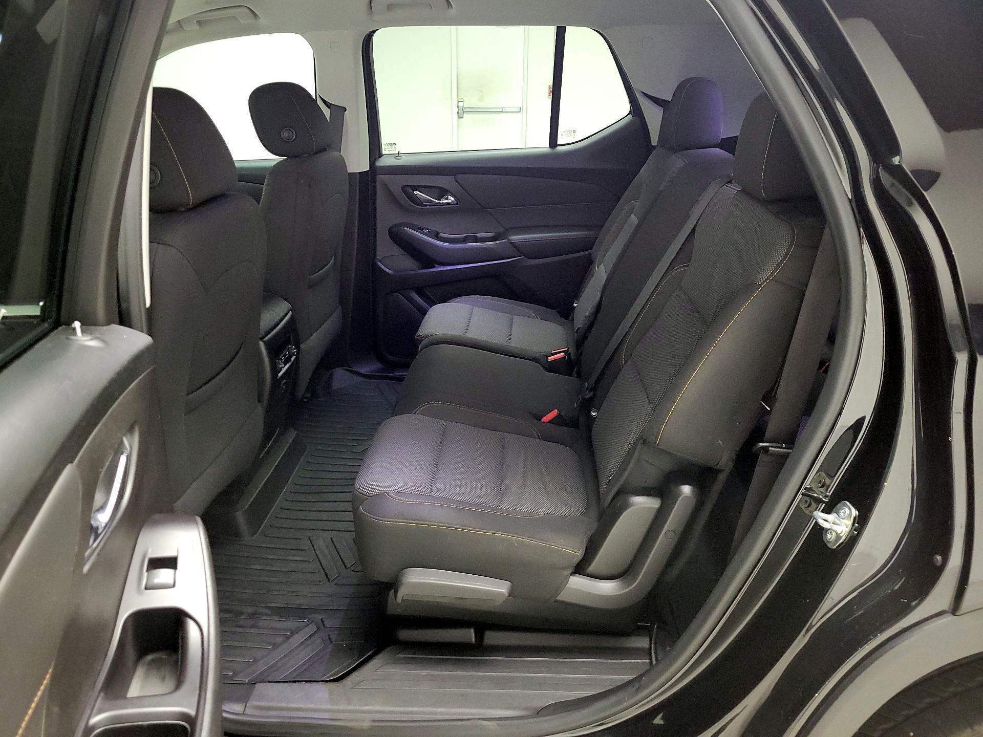 Thumbnail: 2020 Chevrolet Traverse - 19