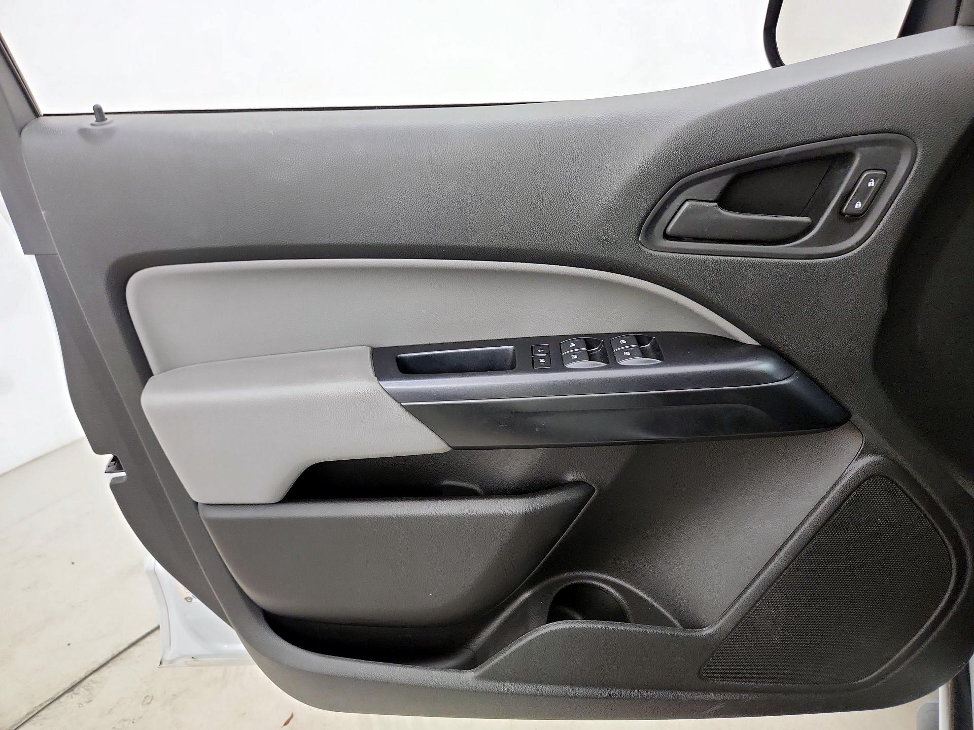 Thumbnail: 2021 Chevrolet Colorado - 12