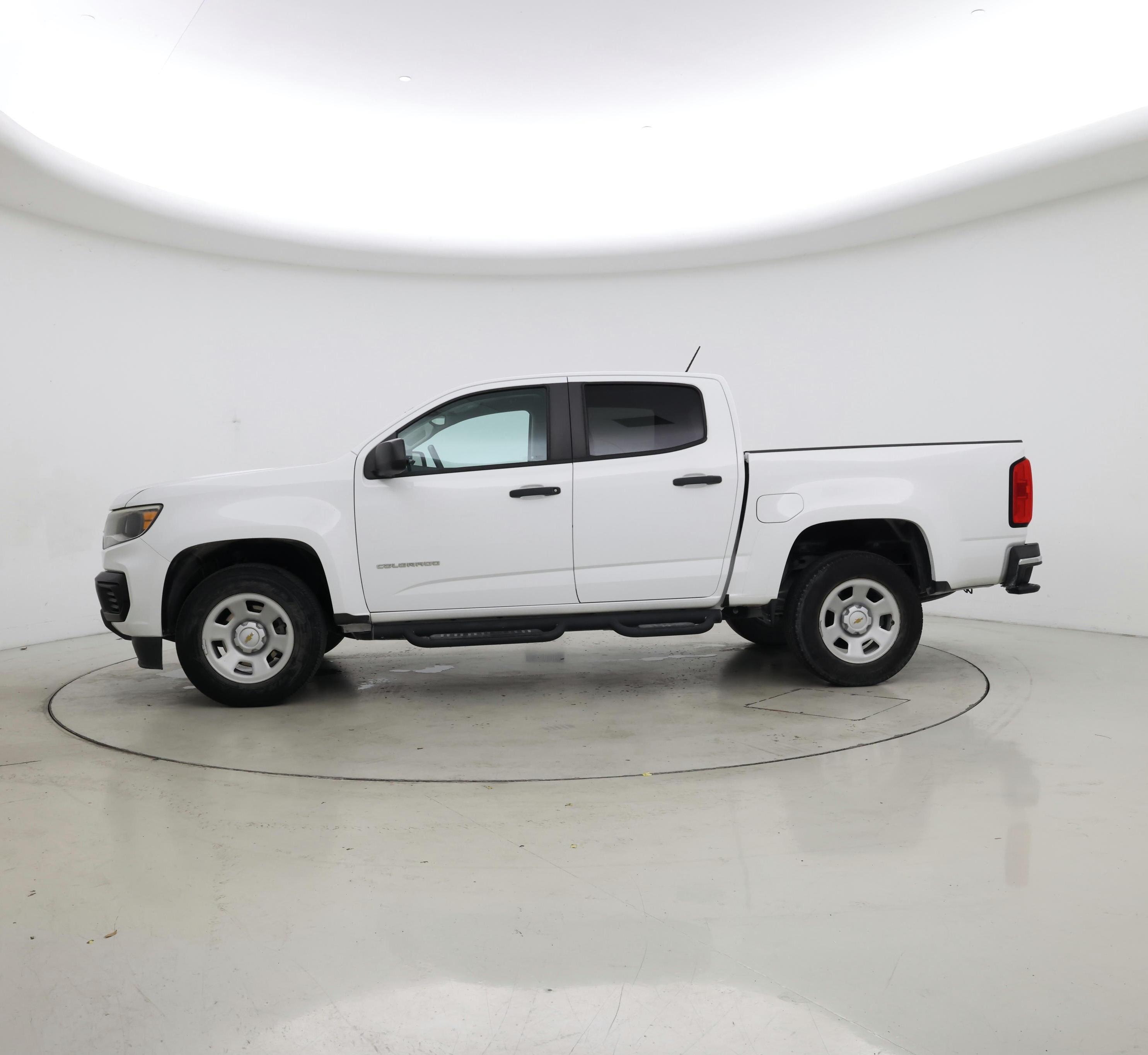 Thumbnail: 2021 Chevrolet Colorado - 3