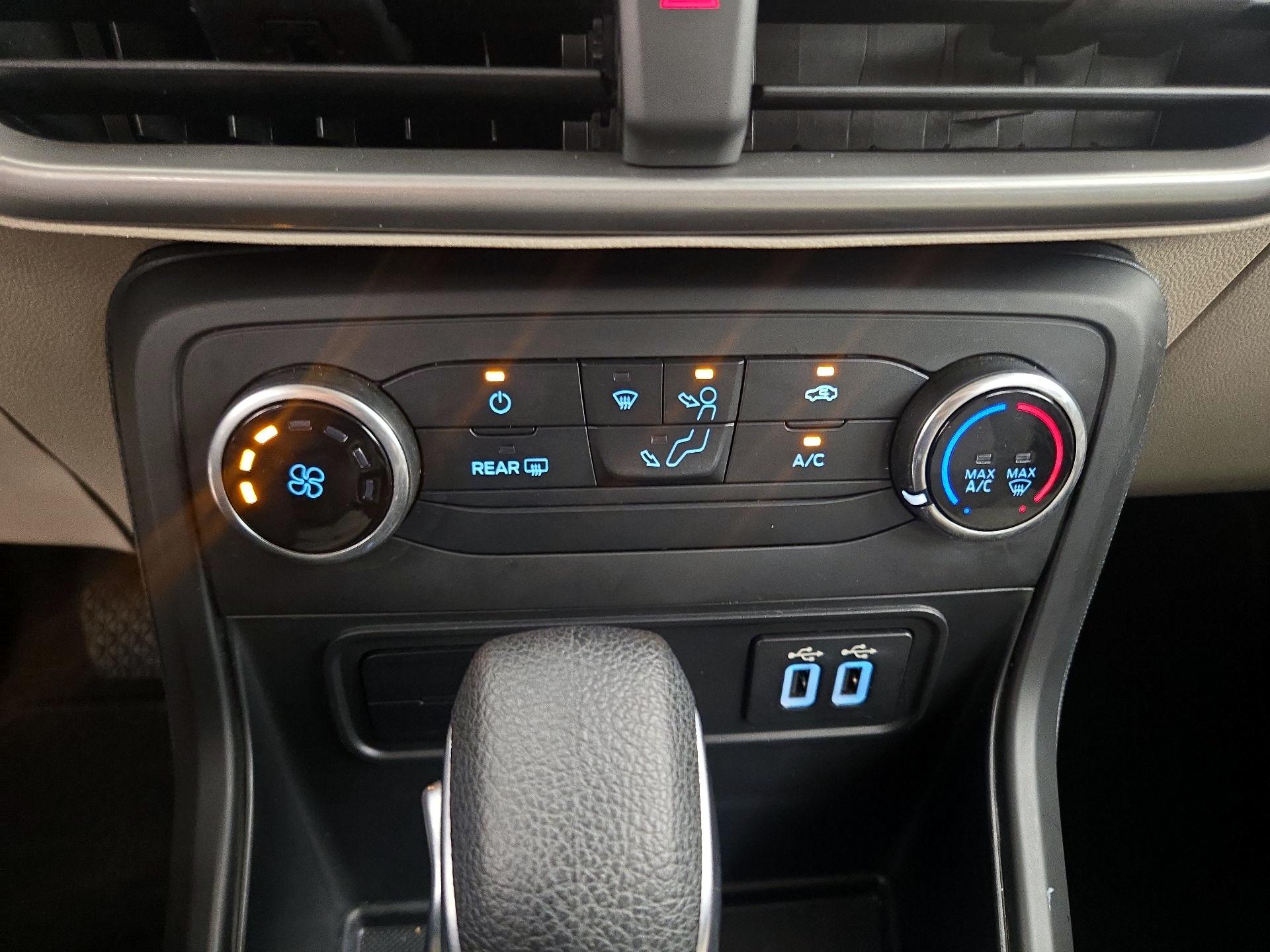Thumbnail: 2020 Ford EcoSport - 16