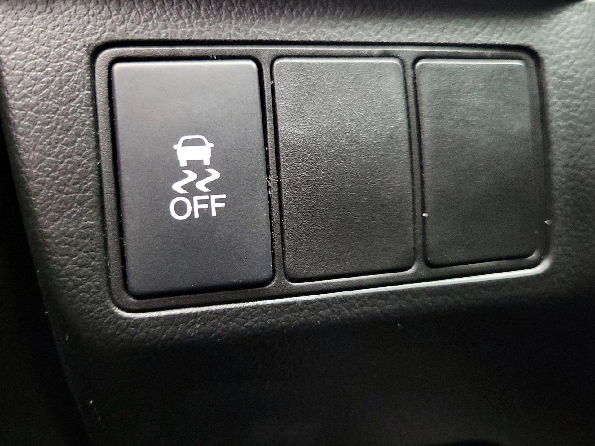 Thumbnail: 2015 Honda Civic - 13