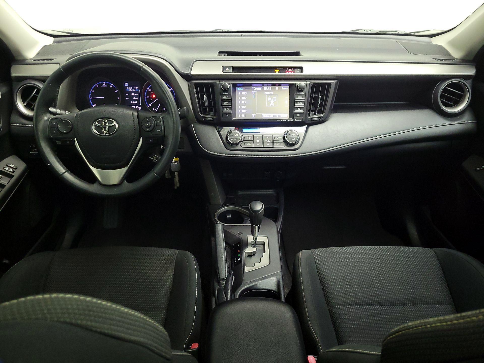 Thumbnail: 2017 Toyota RAV4 - 9