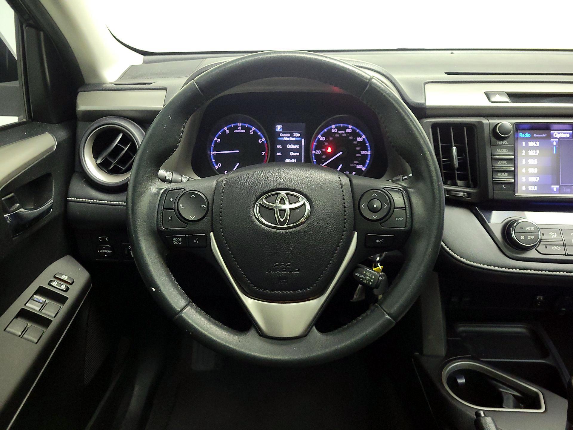 Thumbnail: 2017 Toyota RAV4 - 10