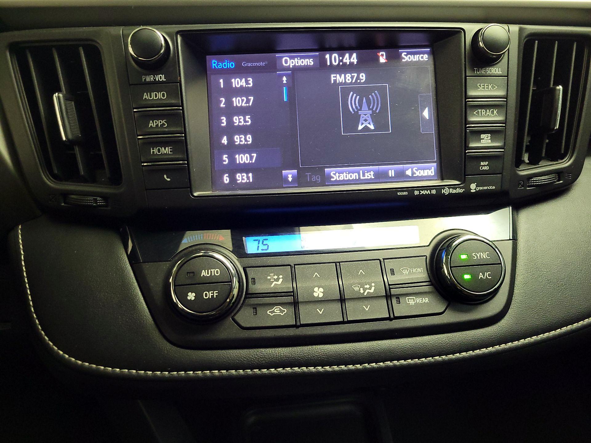 Thumbnail: 2017 Toyota RAV4 - 15