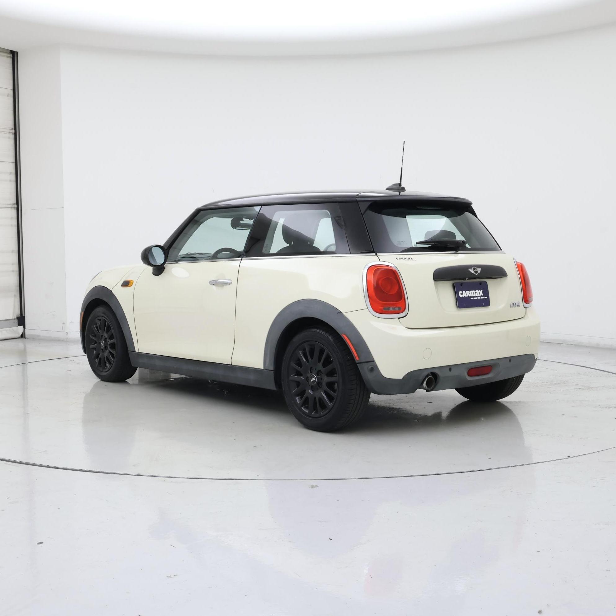 Thumbnail: 2016 MINI Cooper Hardtop - 2