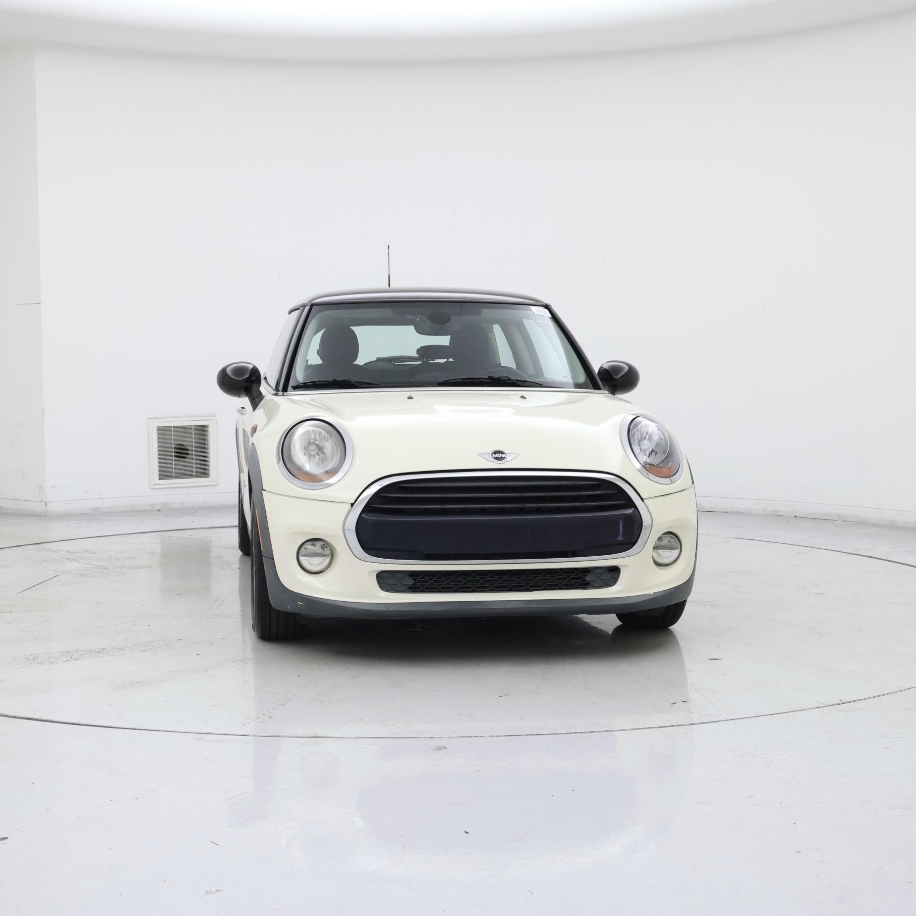 Thumbnail: 2016 MINI Cooper Hardtop - 5
