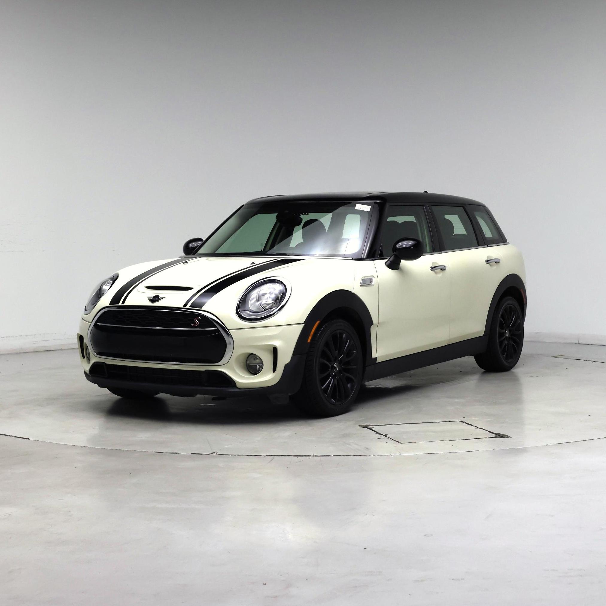 Thumbnail: 2019 MINI Cooper Clubman - 4