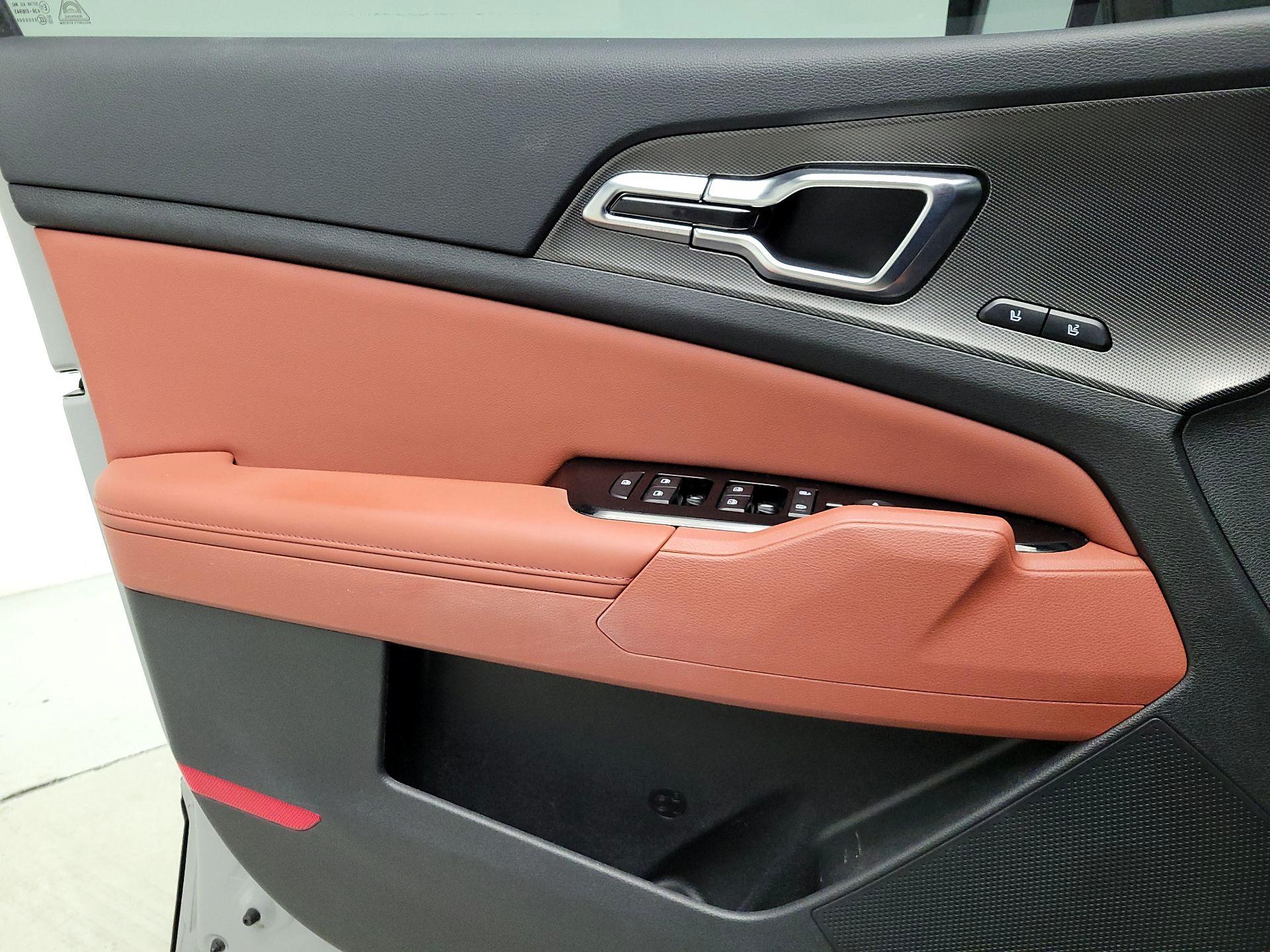 Thumbnail: 2023 Kia Sportage - 12