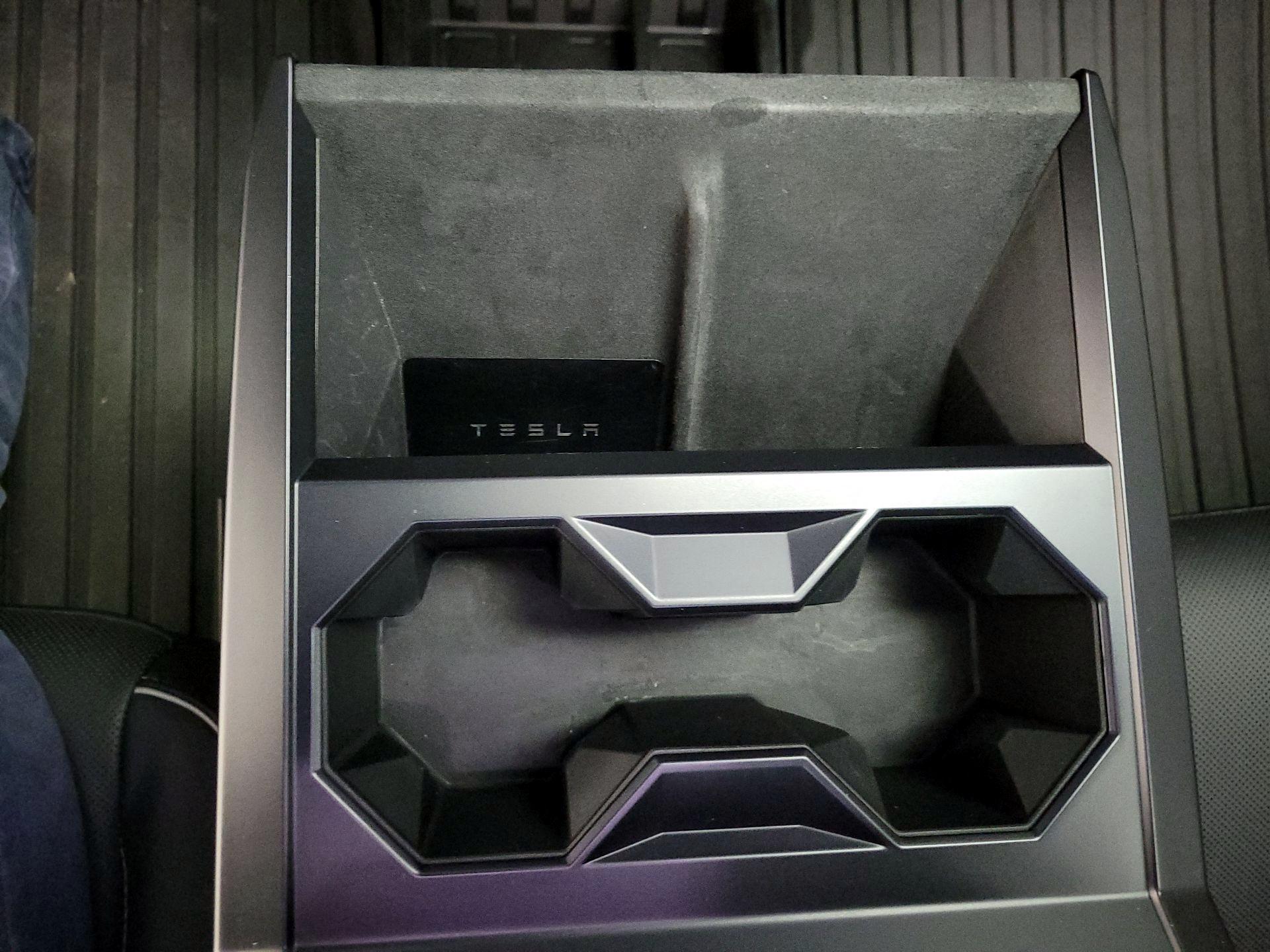 Thumbnail: 2024 Tesla Cybertruck - 18