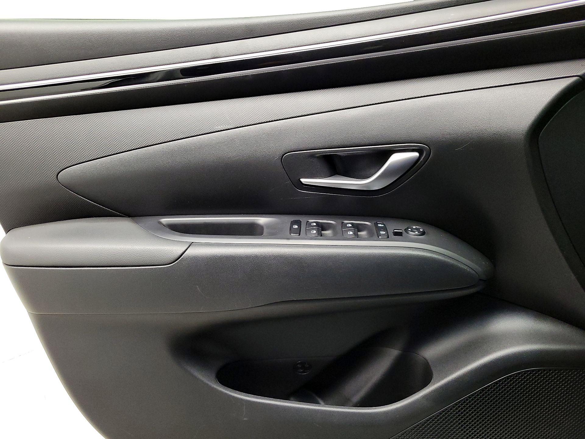 Thumbnail: 2022 Hyundai Santa Cruz - 12