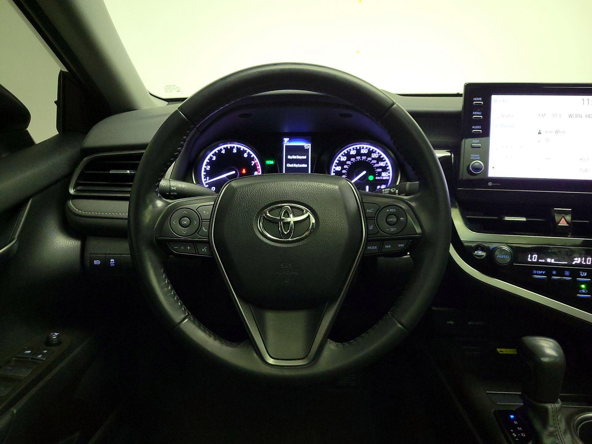 Thumbnail: 2022 Toyota Camry - 10