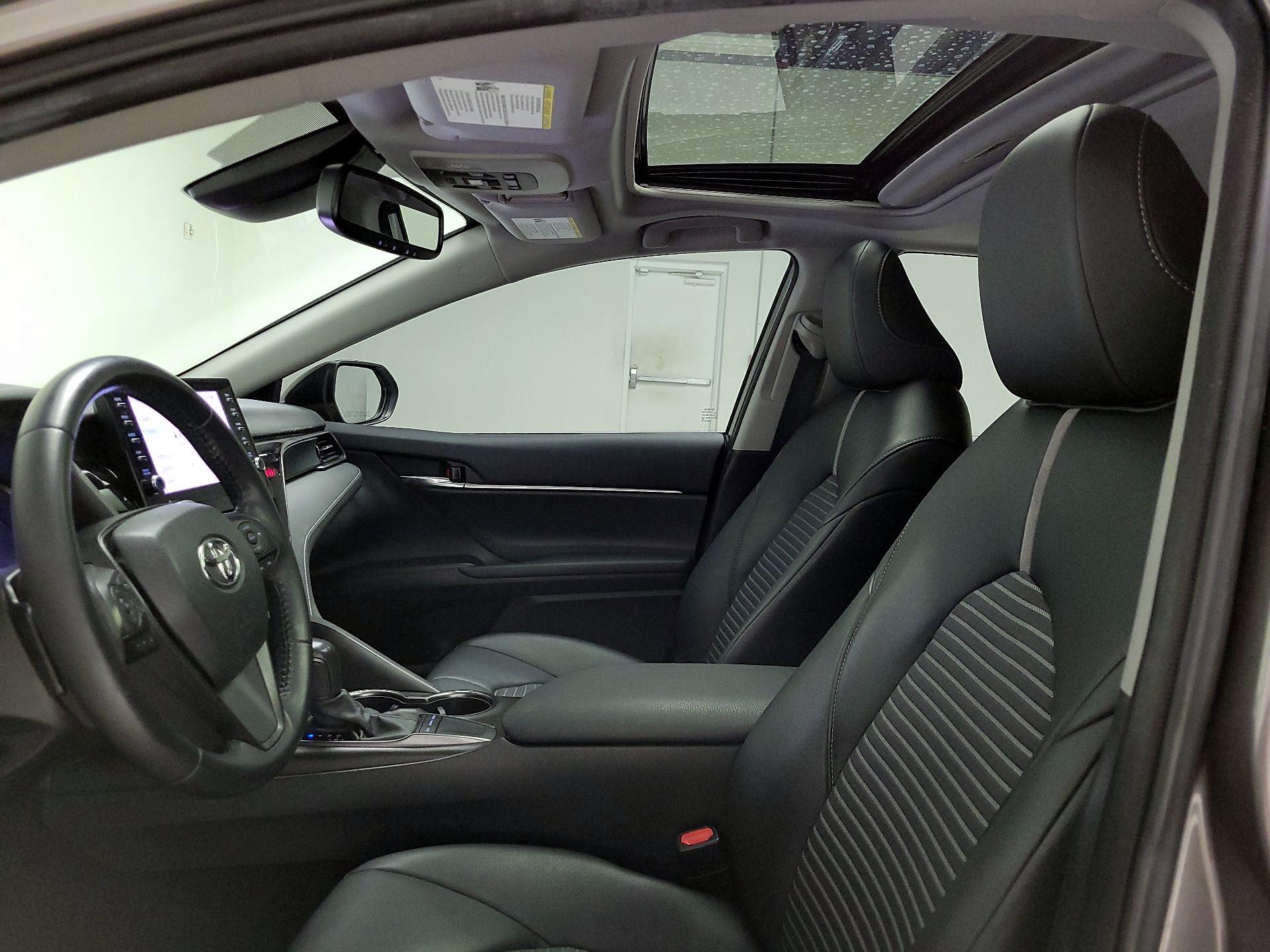 Thumbnail: 2022 Toyota Camry - 19