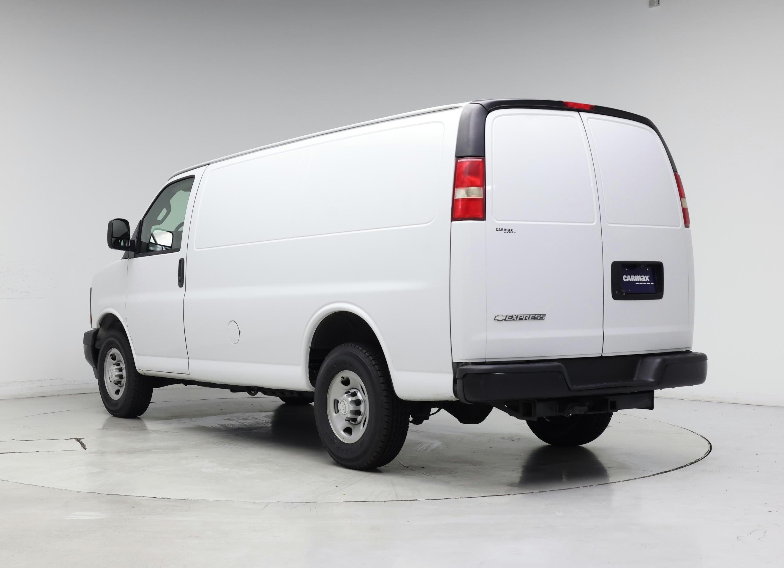 Thumbnail: 2017 Chevrolet Express - 2