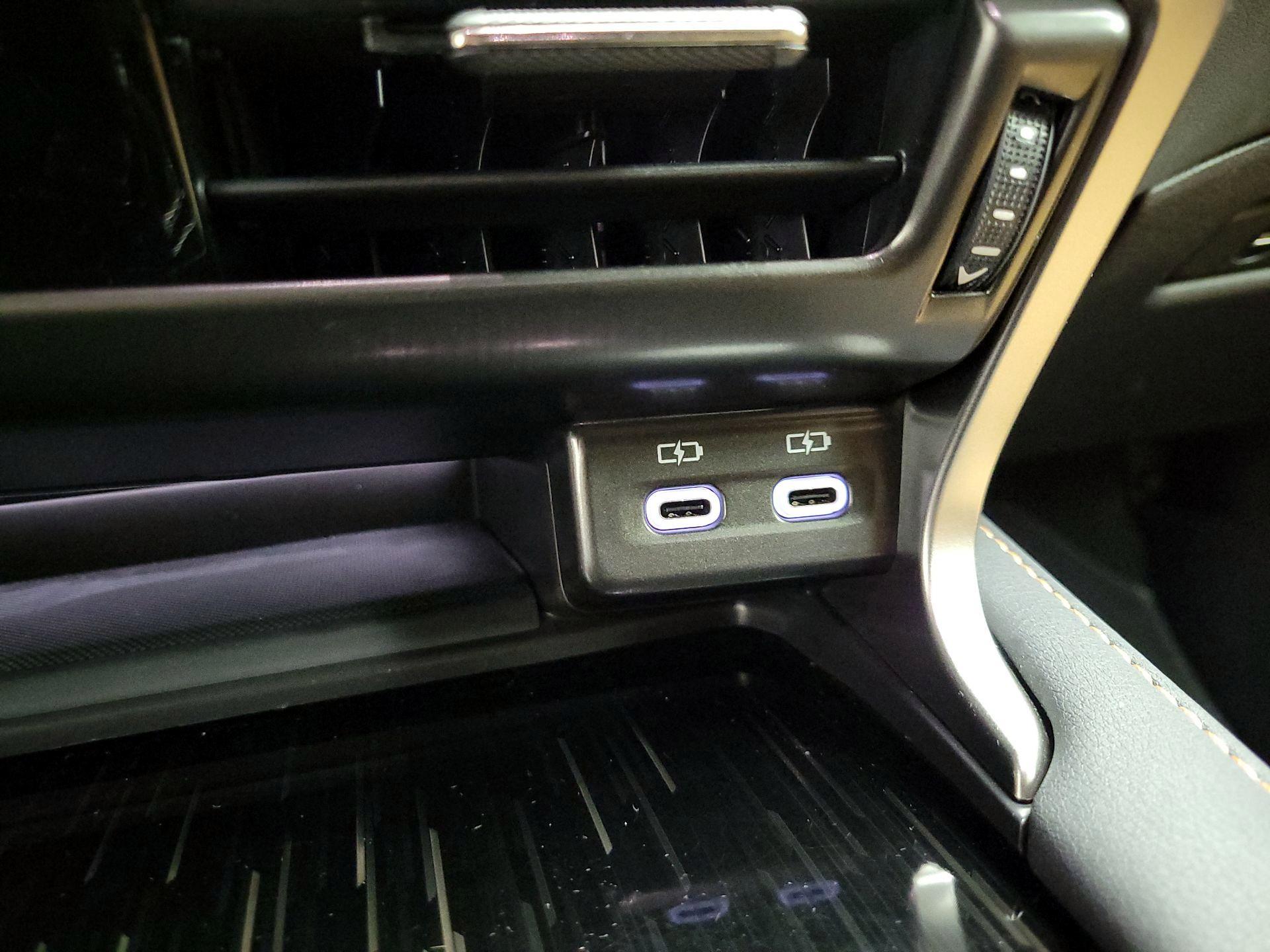 Thumbnail: 2025 Lexus RX - 18