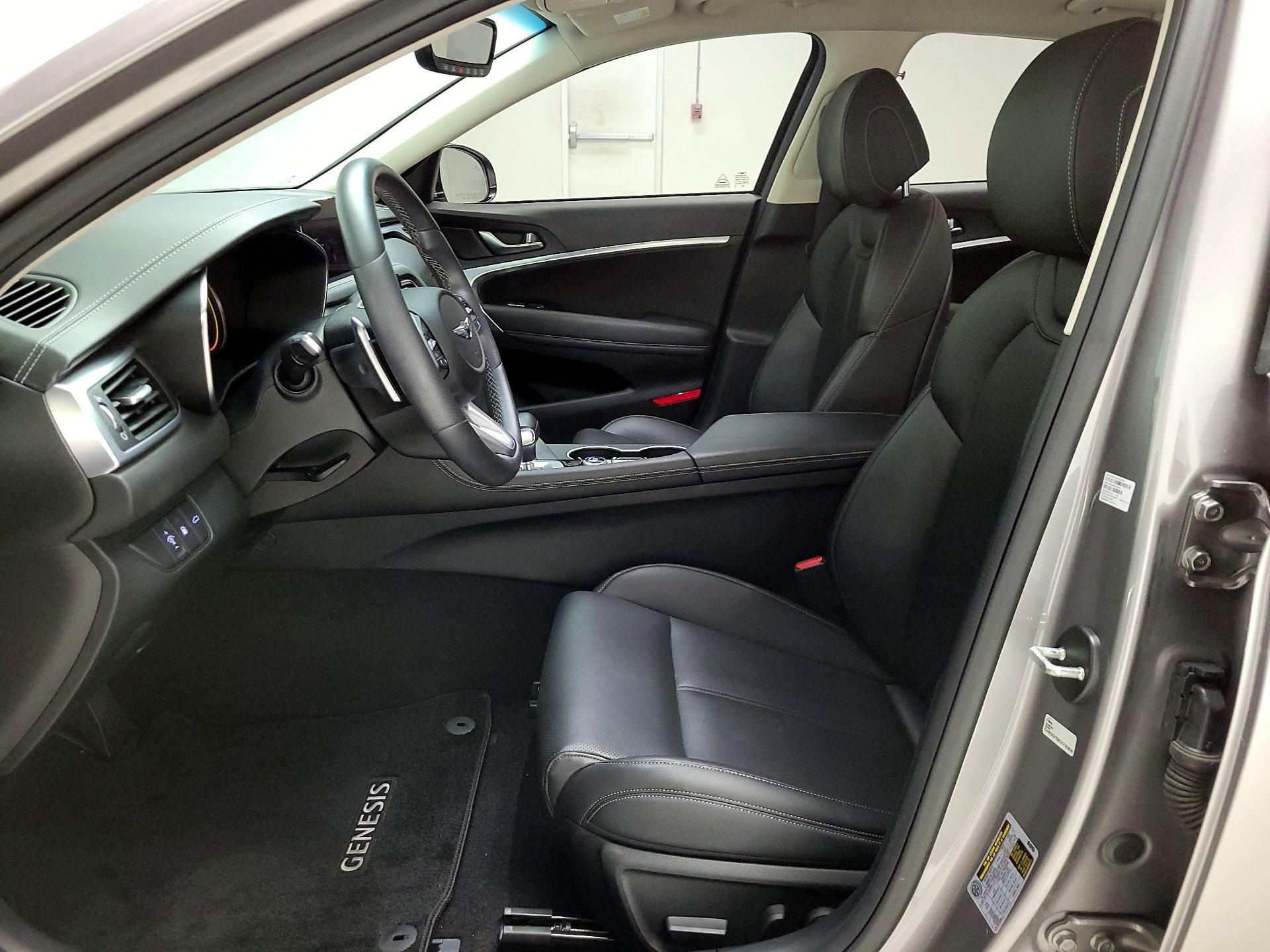 Thumbnail: 2023 Genesis G70 - 11