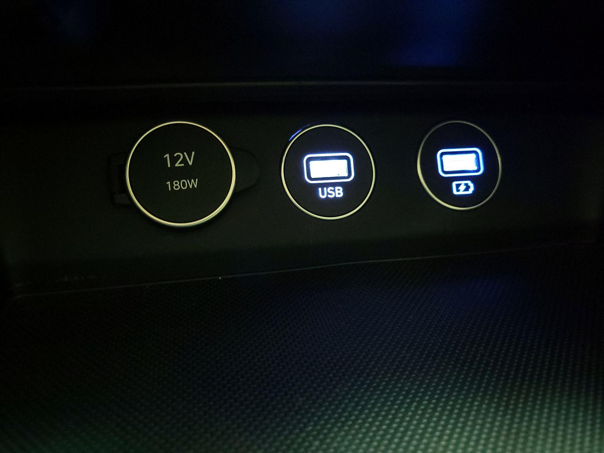 Thumbnail: 2023 Genesis G70 - 19